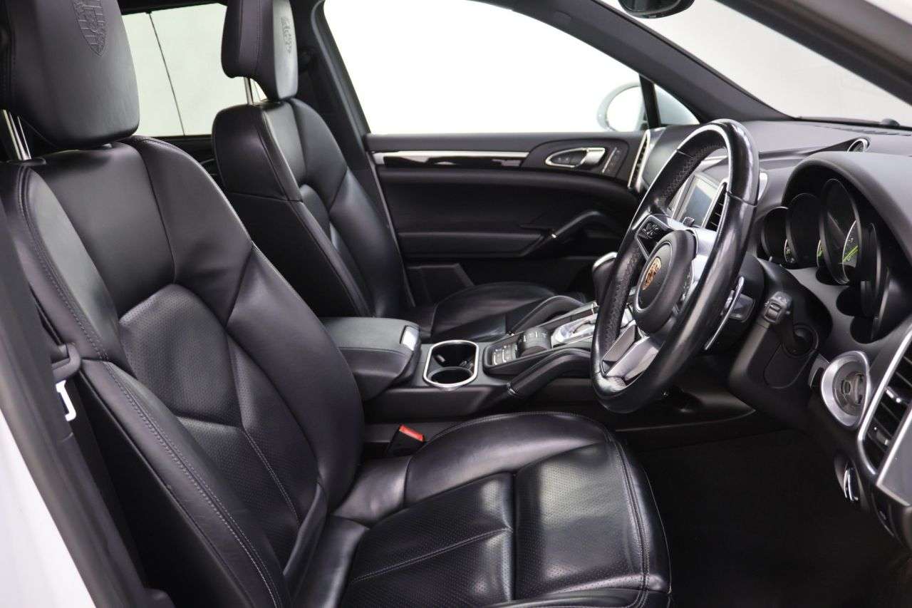 2017 PORSCHE CAYENNE 2017 PORSCHE CAYENNE
