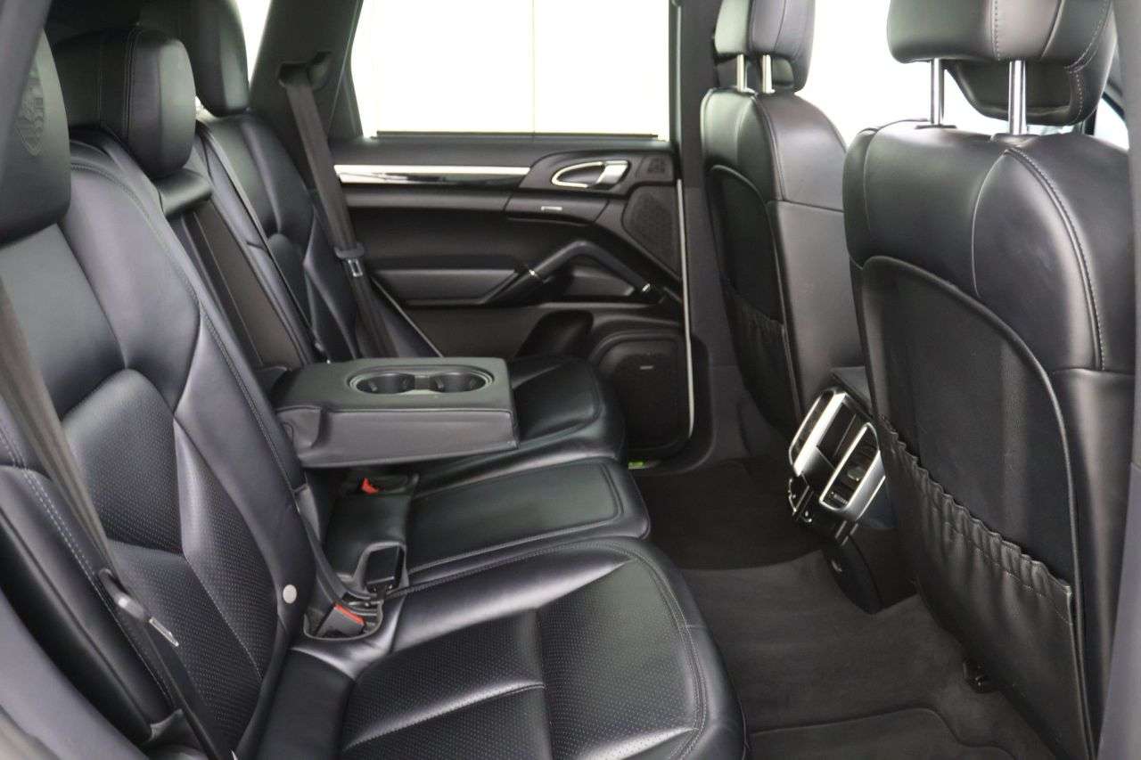 2017 PORSCHE CAYENNE 2017 PORSCHE CAYENNE