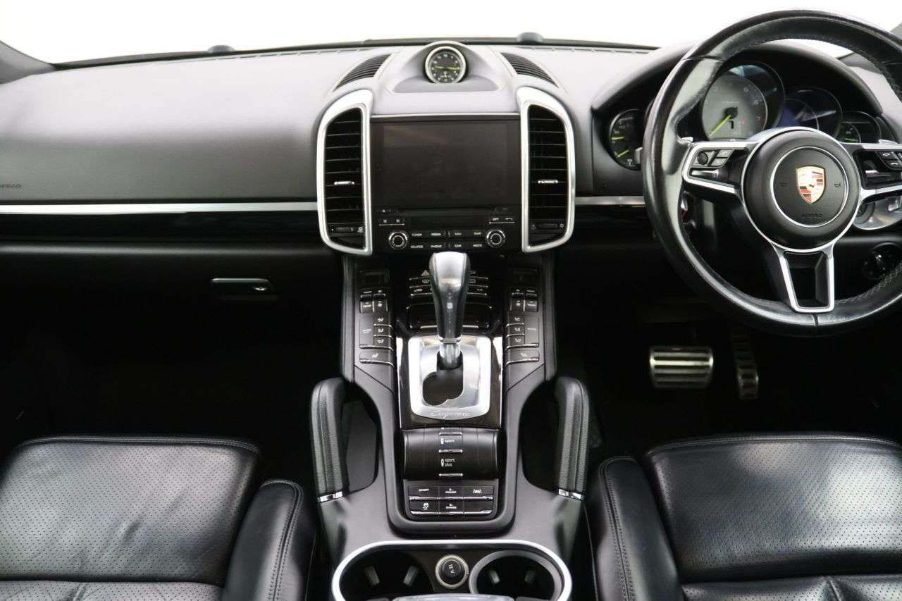 2017 PORSCHE CAYENNE 2017 PORSCHE CAYENNE