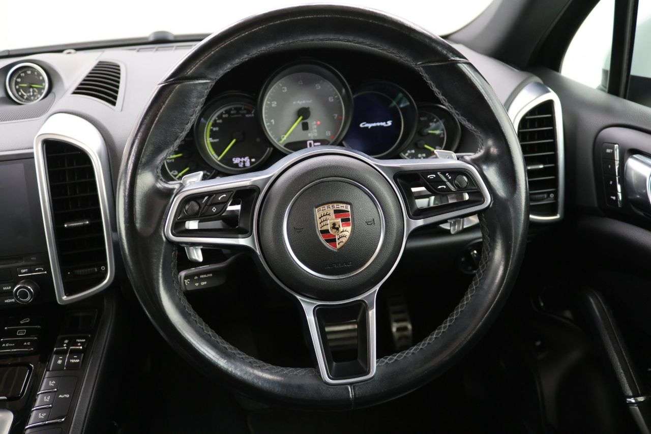 2017 PORSCHE CAYENNE 2017 PORSCHE CAYENNE