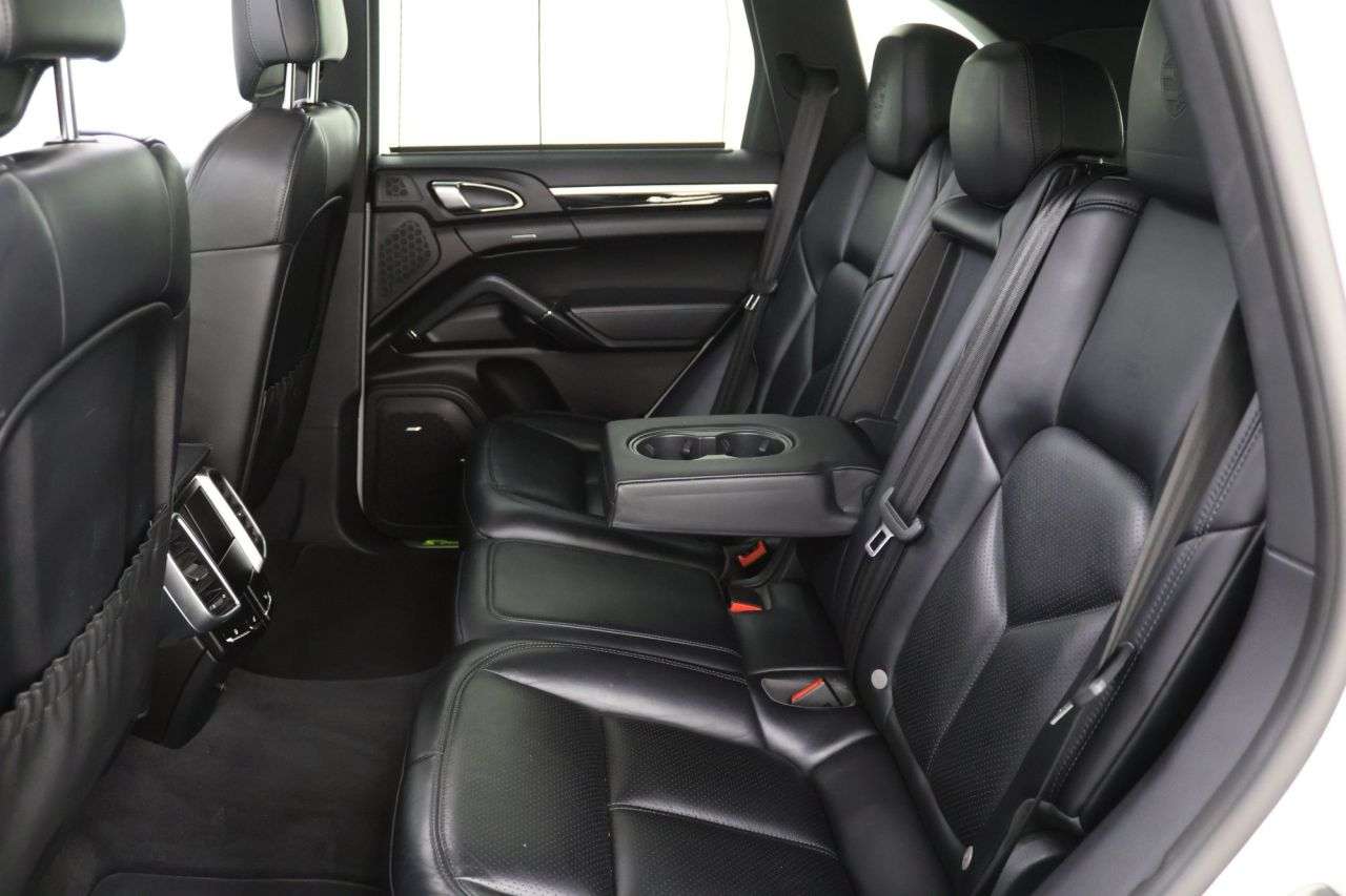 2017 PORSCHE CAYENNE 2017 PORSCHE CAYENNE