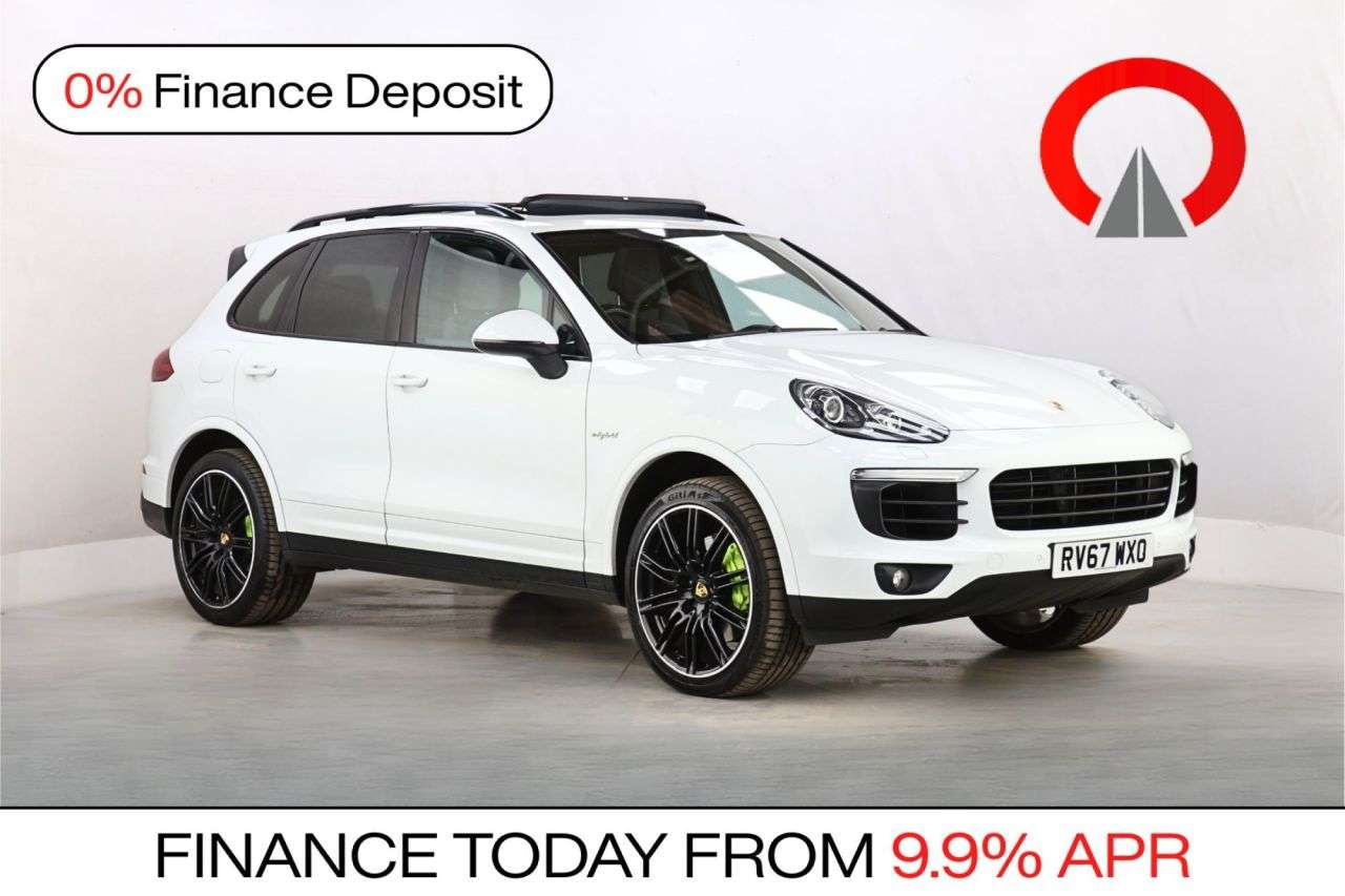 A 2017 PORSCHE CAYENNE 3.0 V6 E-Hybrid S Platinum Edition SUV 5dr Petrol Plug-in Hybrid TiptronicS A 2017 PORSCHE CAYENNE 3.0 V6 E-Hybrid S Platinum Edition SUV 5dr Petrol Plug-in Hybrid TiptronicS