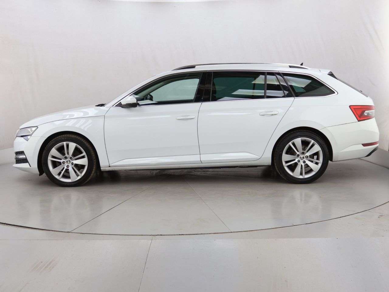 2021 SKODA SUPERB 2021 SKODA SUPERB
