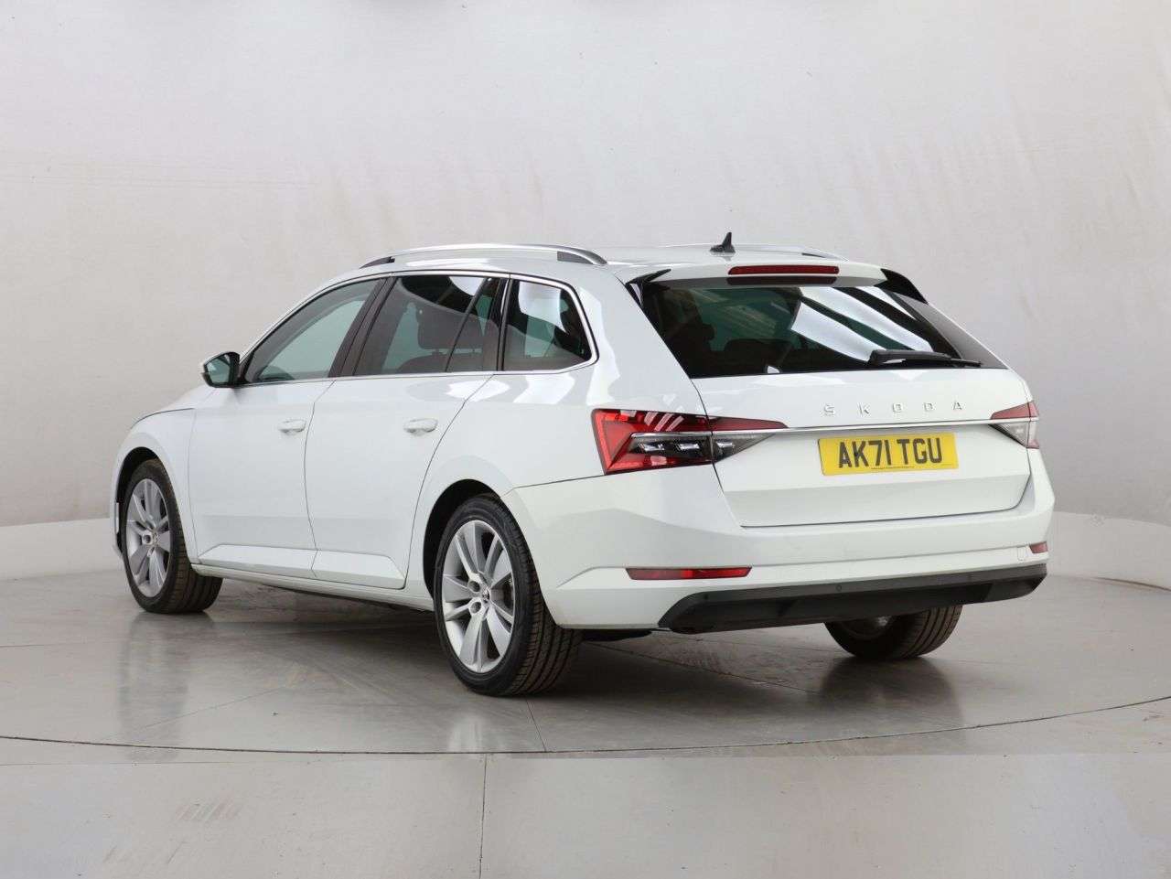 2021 SKODA SUPERB 2021 SKODA SUPERB