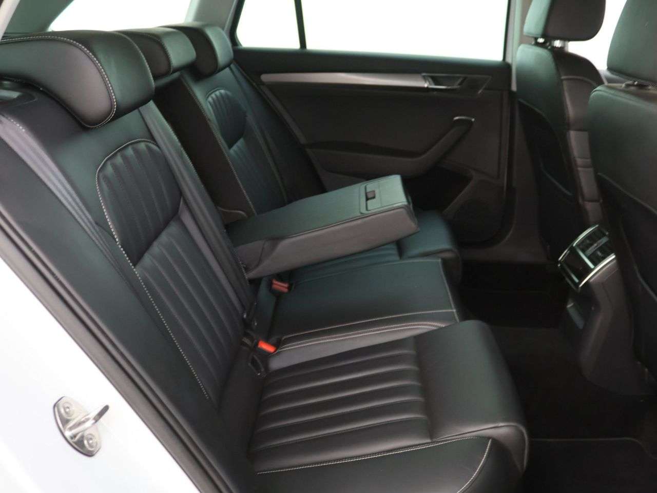 2021 SKODA SUPERB 2021 SKODA SUPERB