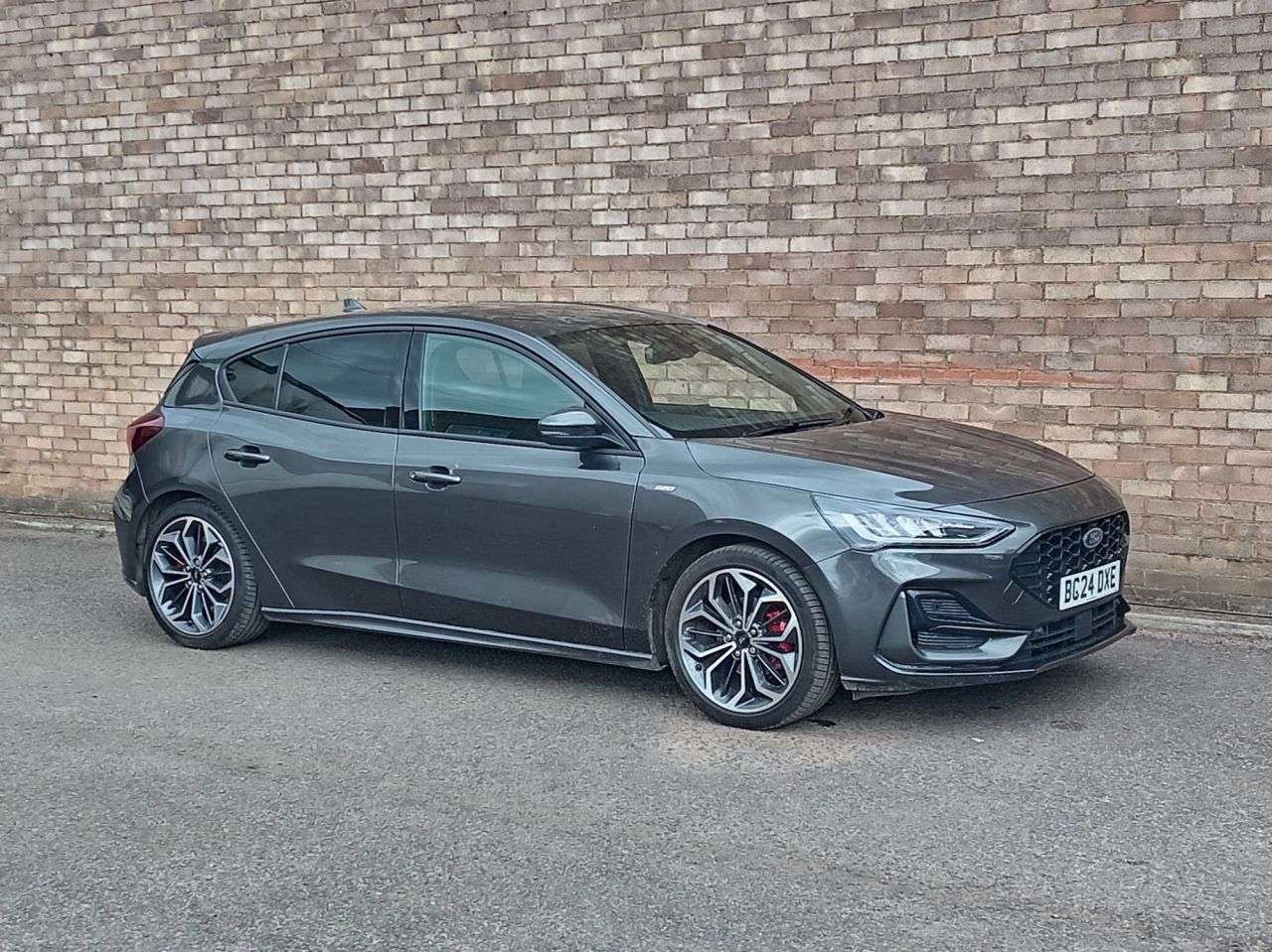 A 2024 FORD FOCUS 1.0T EcoBoost MHEV ST-Line X Hatchback 5dr Petrol Hybrid Manual Euro 6 (s/s A 2024 FORD FOCUS 1.0T EcoBoost MHEV ST-Line X Hatchback 5dr Petrol Hybrid Manual Euro 6 (s/s