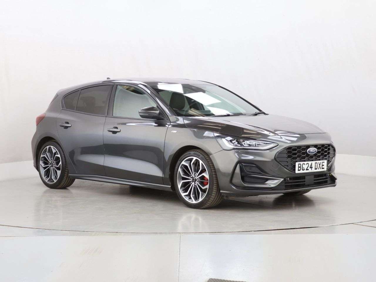 A 2024 FORD FOCUS 1.0T EcoBoost MHEV ST-Line X Hatchback 5dr Petrol Hybrid Manual Euro 6 (s/s A 2024 FORD FOCUS 1.0T EcoBoost MHEV ST-Line X Hatchback 5dr Petrol Hybrid Manual Euro 6 (s/s