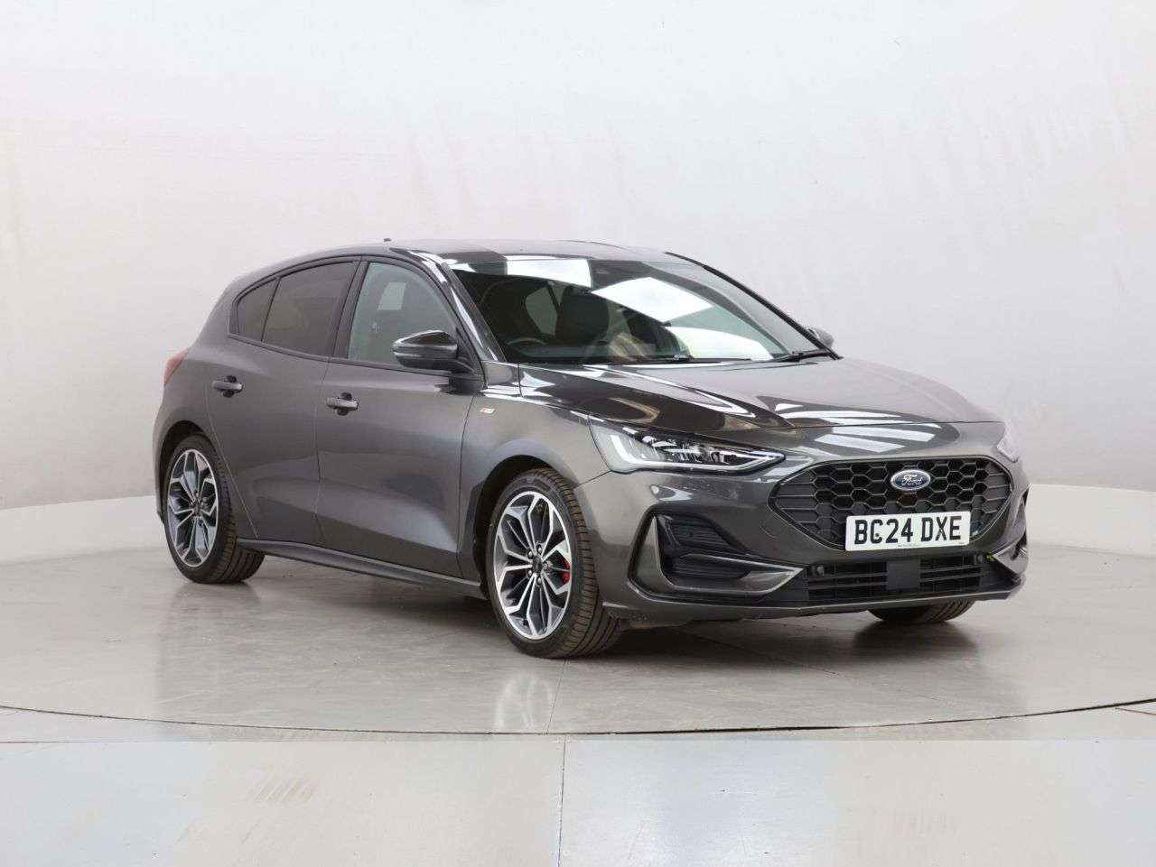 A 2024 FORD FOCUS 1.0T EcoBoost MHEV ST-Line X Hatchback 5dr Petrol Hybrid Manual Euro 6 (s/s A 2024 FORD FOCUS 1.0T EcoBoost MHEV ST-Line X Hatchback 5dr Petrol Hybrid Manual Euro 6 (s/s