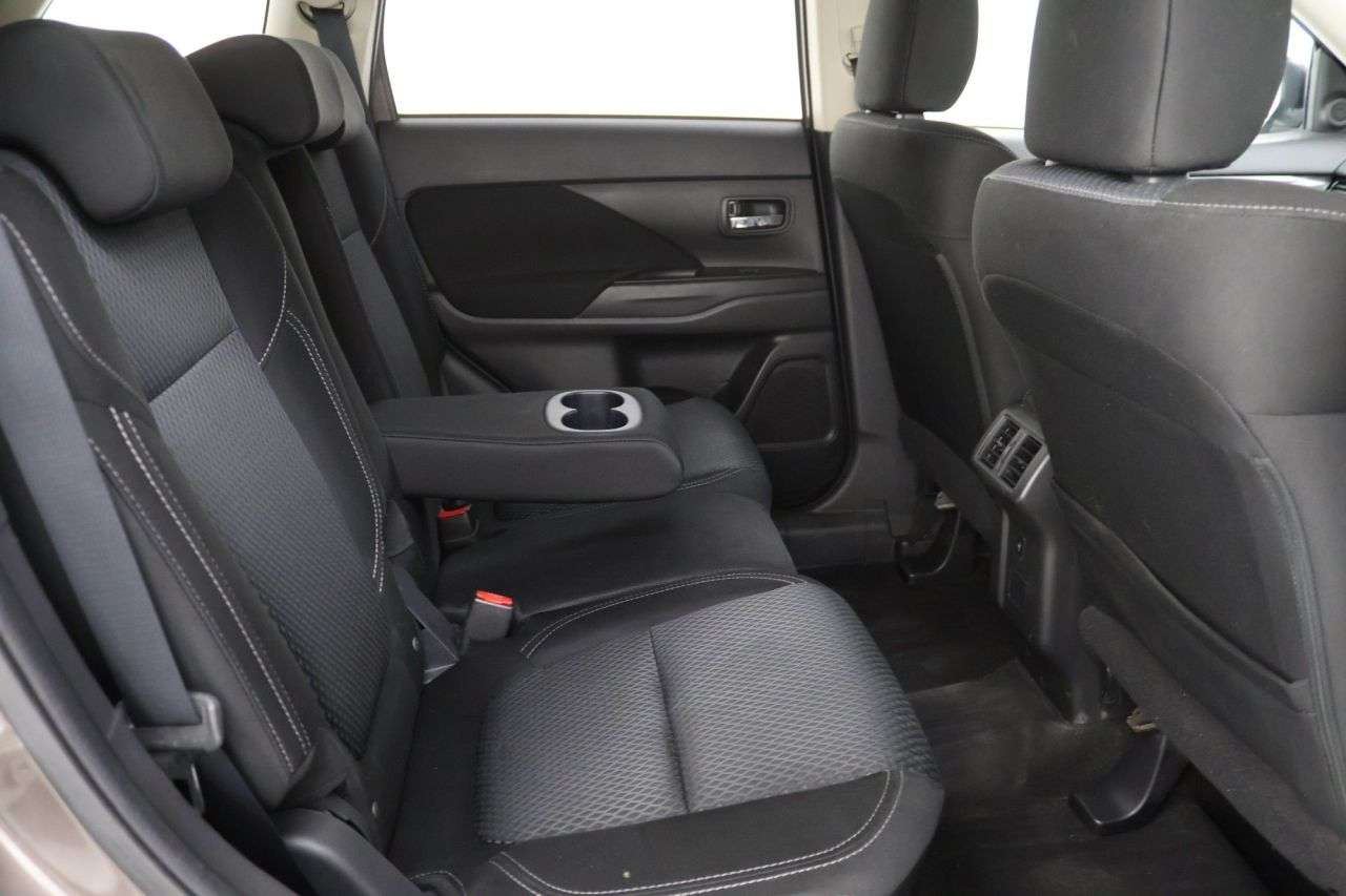 2021 MITSUBISHI OUTLANDER 2021 MITSUBISHI OUTLANDER