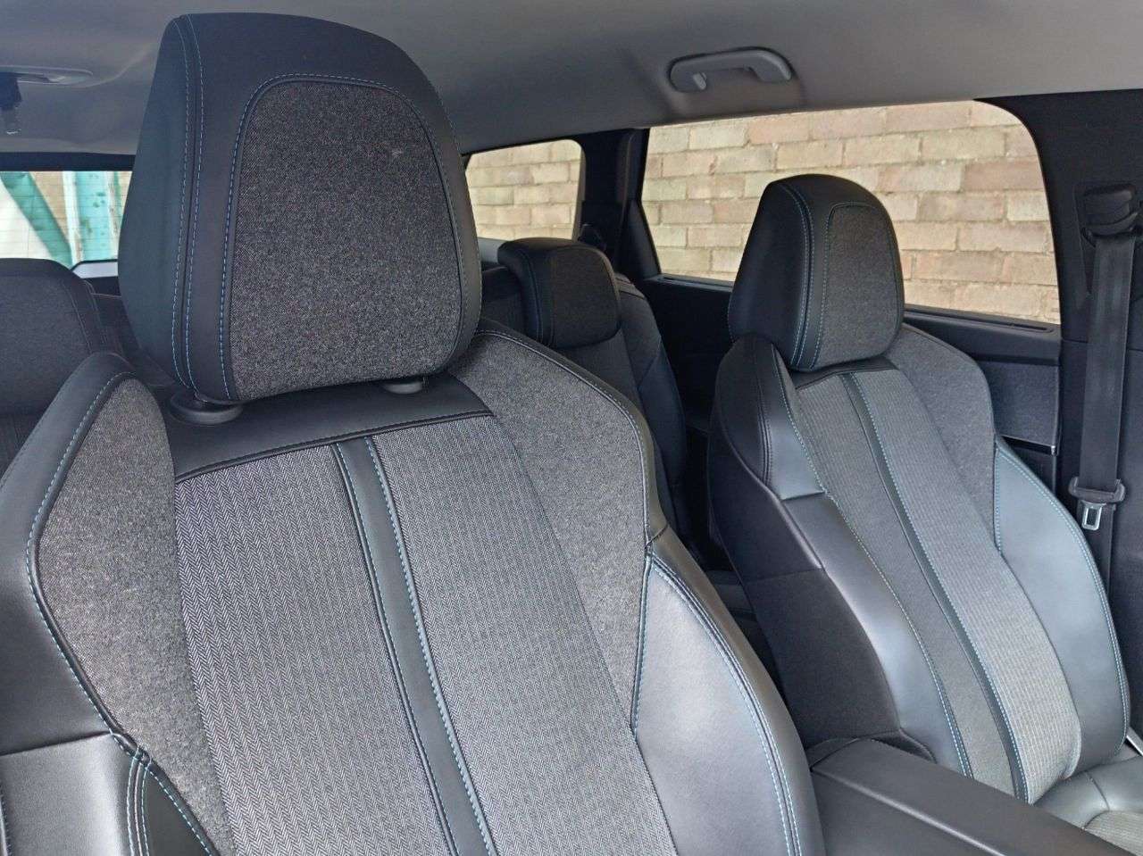 2021 PEUGEOT 5008 2021 PEUGEOT 5008