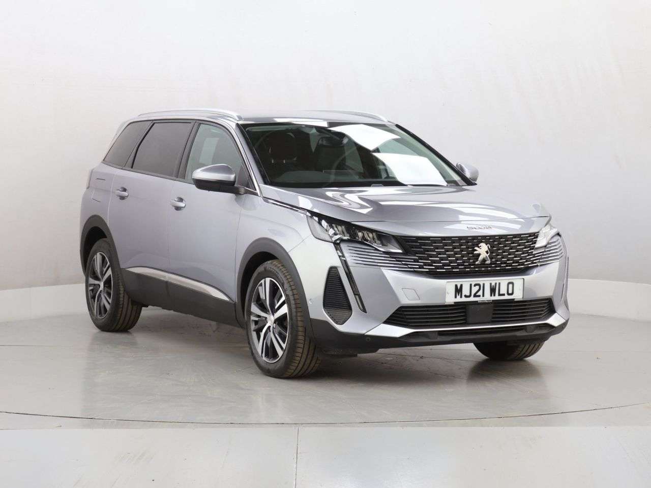 A 2021 PEUGEOT 5008 1.5 BlueHDi Allure Premium SUV 5dr Diesel Manual Euro 6 (s/s) (130 ps) A 2021 PEUGEOT 5008 1.5 BlueHDi Allure Premium SUV 5dr Diesel Manual Euro 6 (s/s) (130 ps)