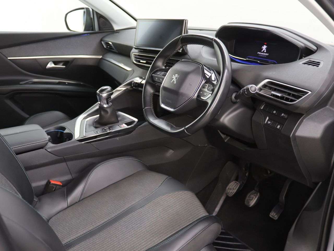 2021 PEUGEOT 5008 2021 PEUGEOT 5008