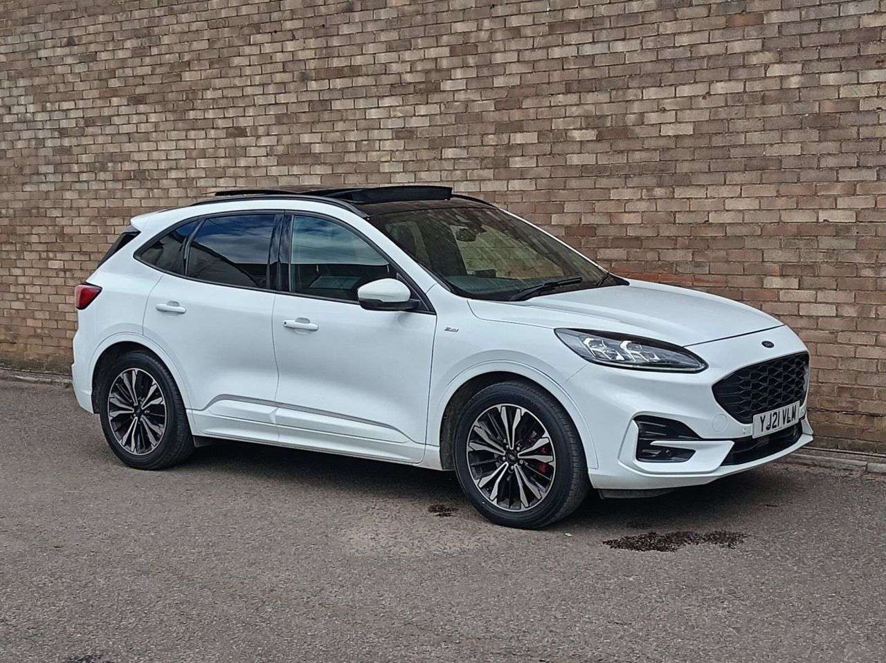 A 2021 FORD KUGA 1.5 EcoBlue ST-Line X Edition SUV 5dr Diesel Auto Euro 6 (s/s) (120 ps) A 2021 FORD KUGA 1.5 EcoBlue ST-Line X Edition SUV 5dr Diesel Auto Euro 6 (s/s) (120 ps)