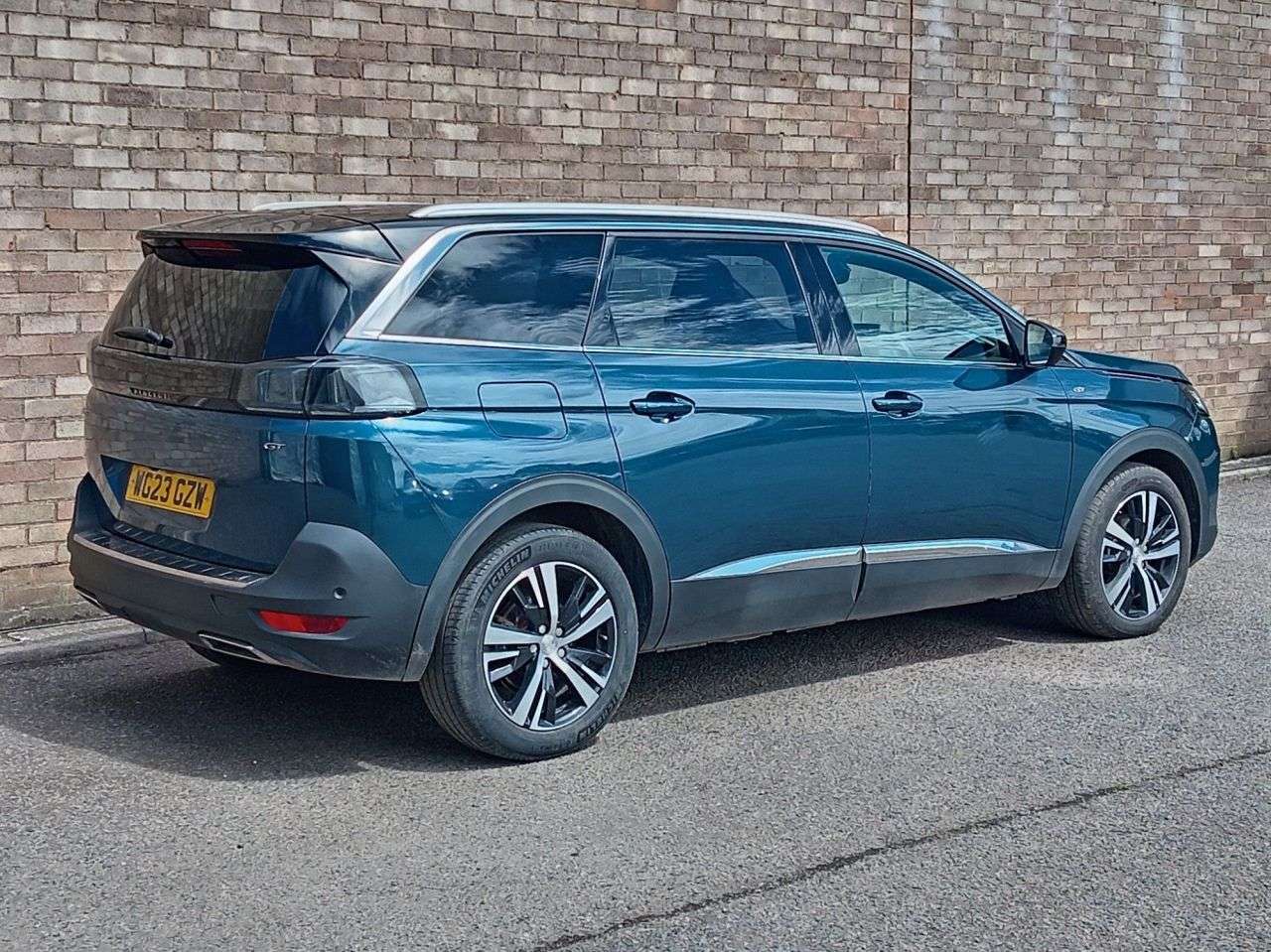 2023 PEUGEOT 5008 2023 PEUGEOT 5008