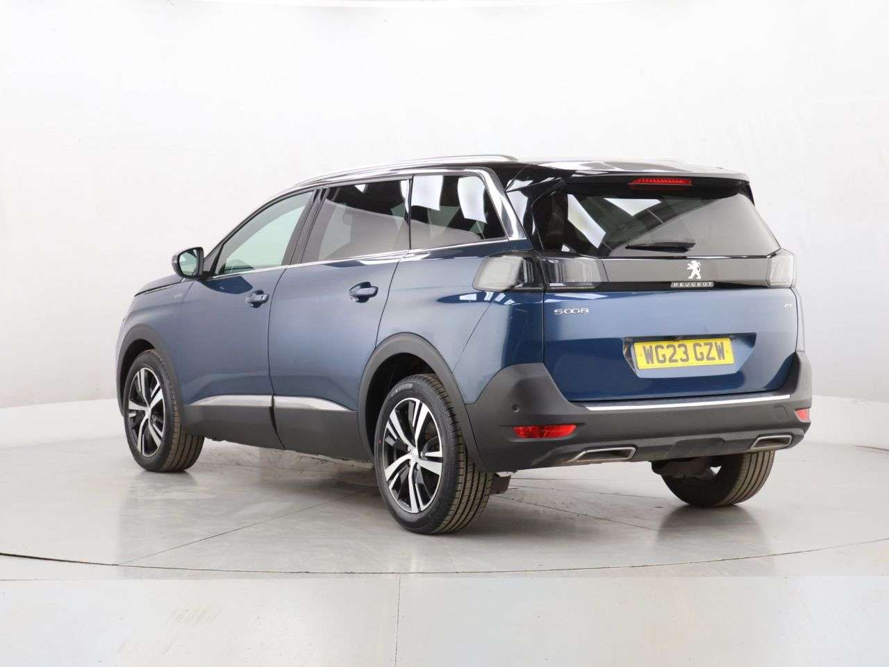 2023 PEUGEOT 5008 2023 PEUGEOT 5008