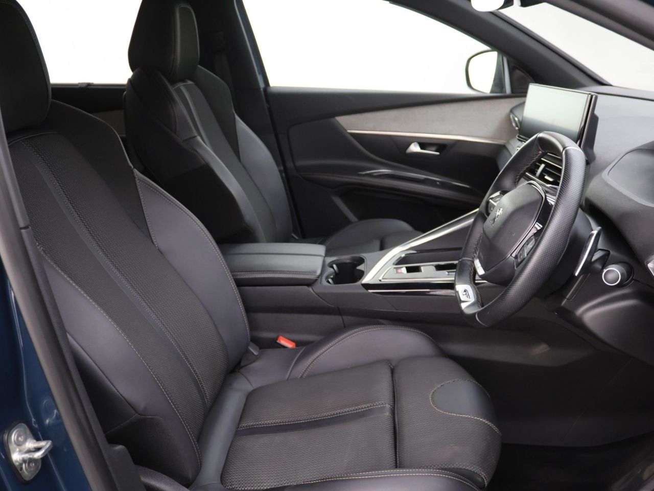 2023 PEUGEOT 5008 2023 PEUGEOT 5008