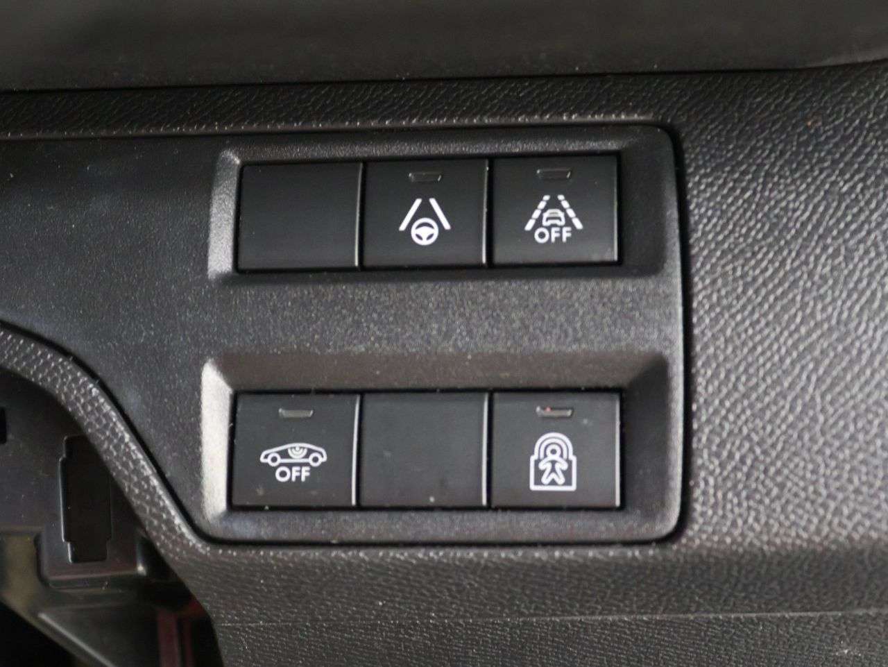 2023 PEUGEOT 5008 2023 PEUGEOT 5008