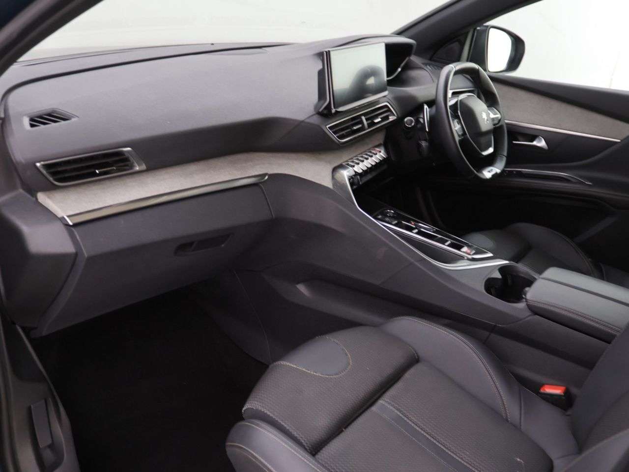 2023 PEUGEOT 5008 2023 PEUGEOT 5008