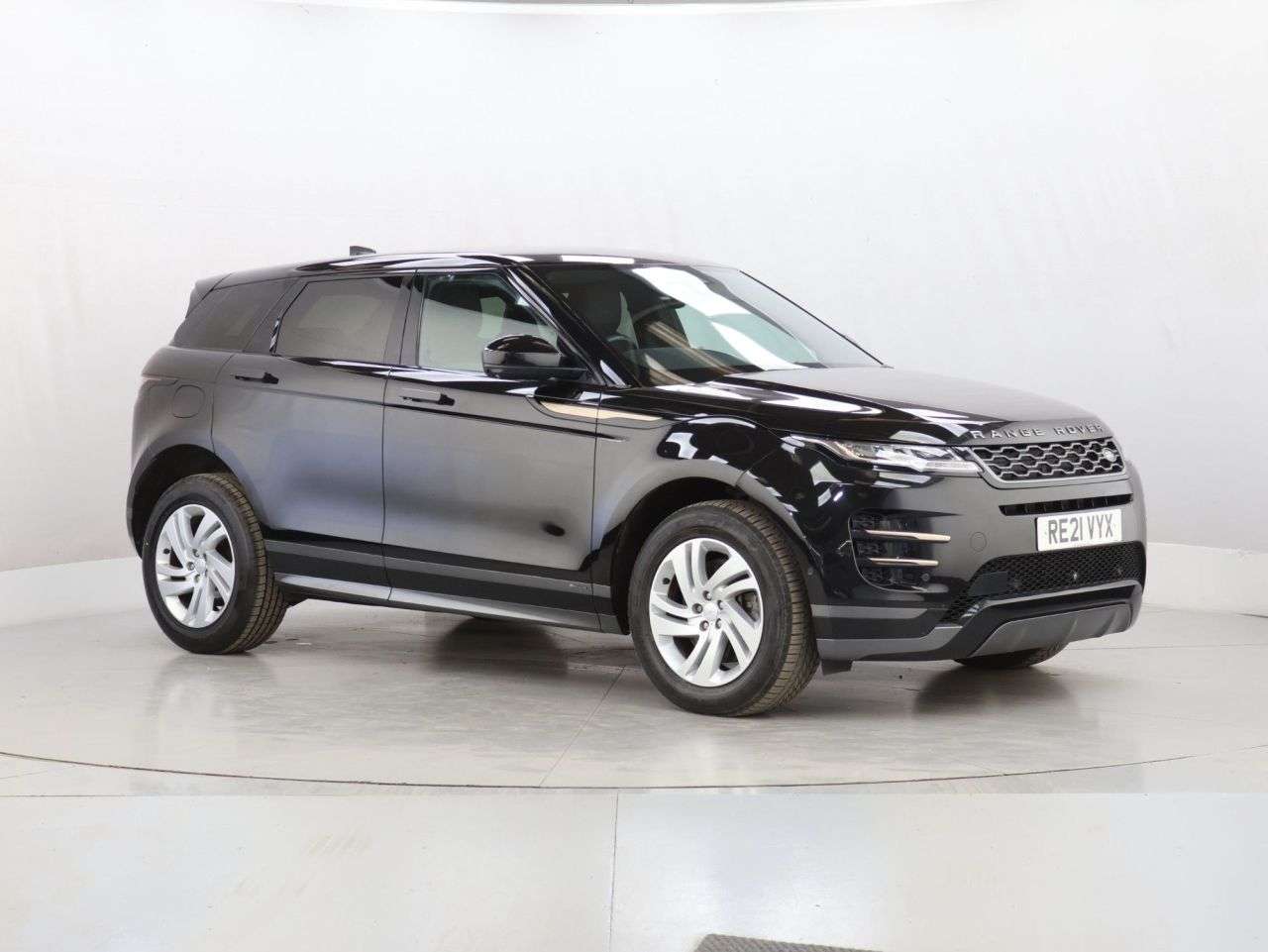 A 2021 LAND ROVER RANGE ROVER EVOQUE 2.0 D165 R-Dynamic S SUV 5dr Diesel Manual FWD Euro 6 (s/s) (163 ps) A 2021 LAND ROVER RANGE ROVER EVOQUE 2.0 D165 R-Dynamic S SUV 5dr Diesel Manual FWD Euro 6 (s/s) (163 ps)