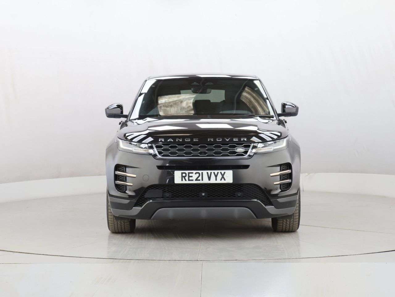 A 2021 LAND ROVER RANGE ROVER EVOQUE 2.0 D165 R-Dynamic S SUV 5dr Diesel Manual FWD Euro 6 (s/s) (163 ps) A 2021 LAND ROVER RANGE ROVER EVOQUE 2.0 D165 R-Dynamic S SUV 5dr Diesel Manual FWD Euro 6 (s/s) (163 ps)