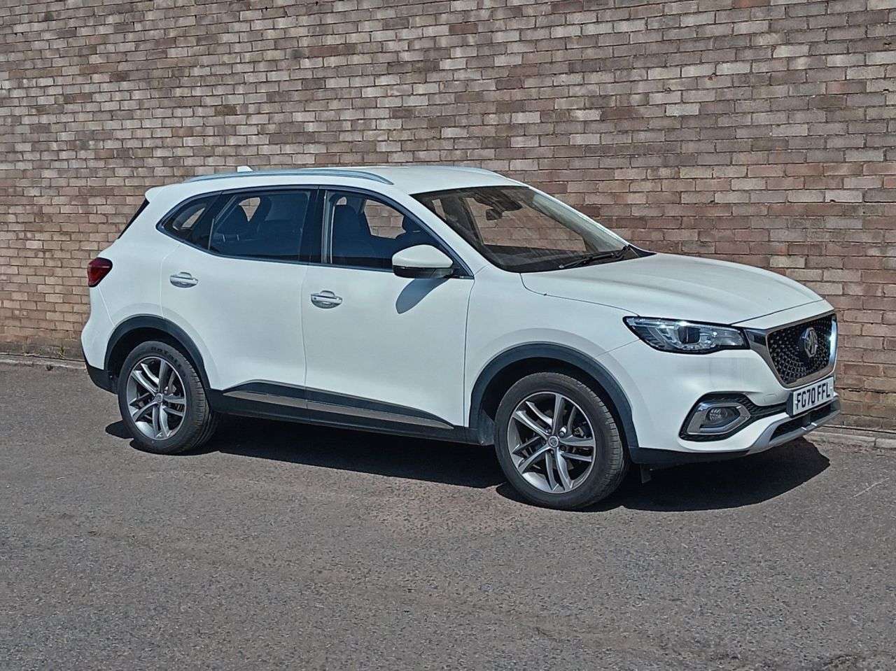 A 2020 MG MG HS 1.5 T-GDI Excite SUV 5dr Petrol Manual Euro 6 (s/s) (162 ps) A 2020 MG MG HS 1.5 T-GDI Excite SUV 5dr Petrol Manual Euro 6 (s/s) (162 ps)