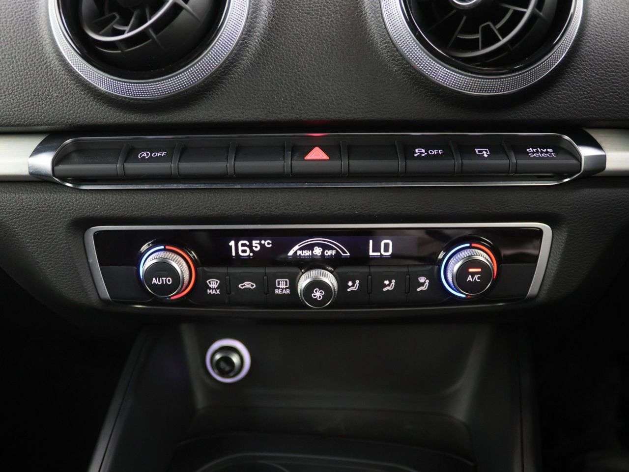 2016 AUDI A3 2016 AUDI A3