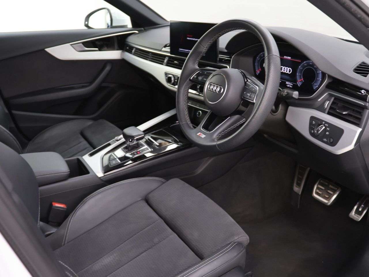 2023 AUDI A4 2023 AUDI A4