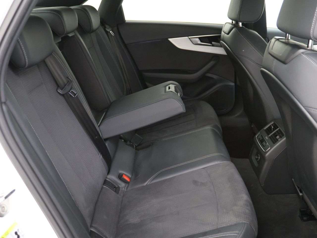 2023 AUDI A4 2023 AUDI A4