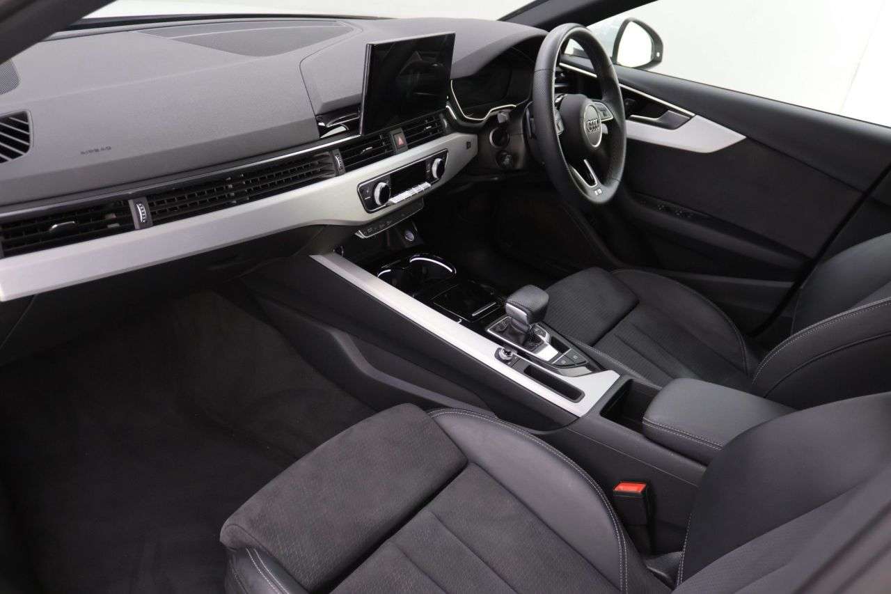2023 AUDI A4 2023 AUDI A4