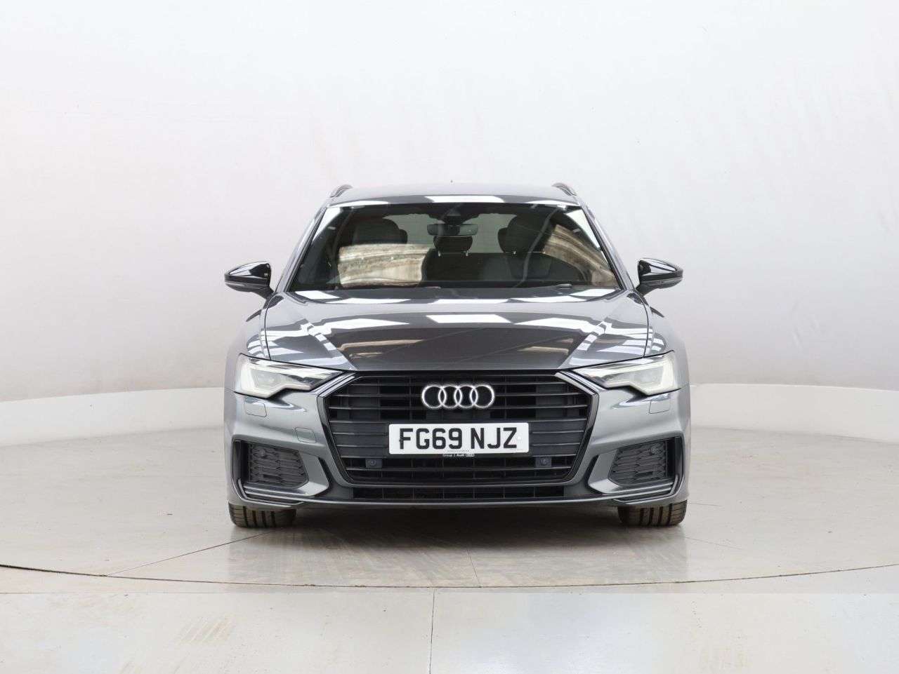 A 2019 AUDI A6 AVANT 2.0 TDI 40 Black Edition Estate 5dr Diesel S Tronic Euro 6 (s/s) (204 ps) A 2019 AUDI A6 AVANT 2.0 TDI 40 Black Edition Estate 5dr Diesel S Tronic Euro 6 (s/s) (204 ps)