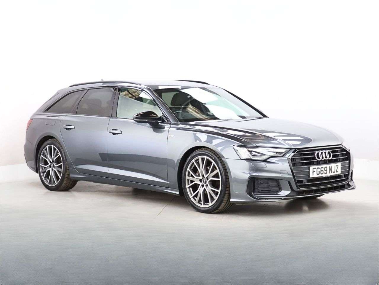 A 2019 AUDI A6 AVANT 2.0 TDI 40 Black Edition Estate 5dr Diesel S Tronic Euro 6 (s/s) (204 ps) A 2019 AUDI A6 AVANT 2.0 TDI 40 Black Edition Estate 5dr Diesel S Tronic Euro 6 (s/s) (204 ps)