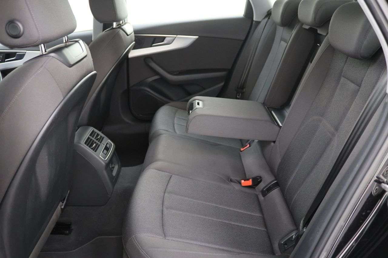 2022 AUDI A4 AVANT 2022 AUDI A4 AVANT
