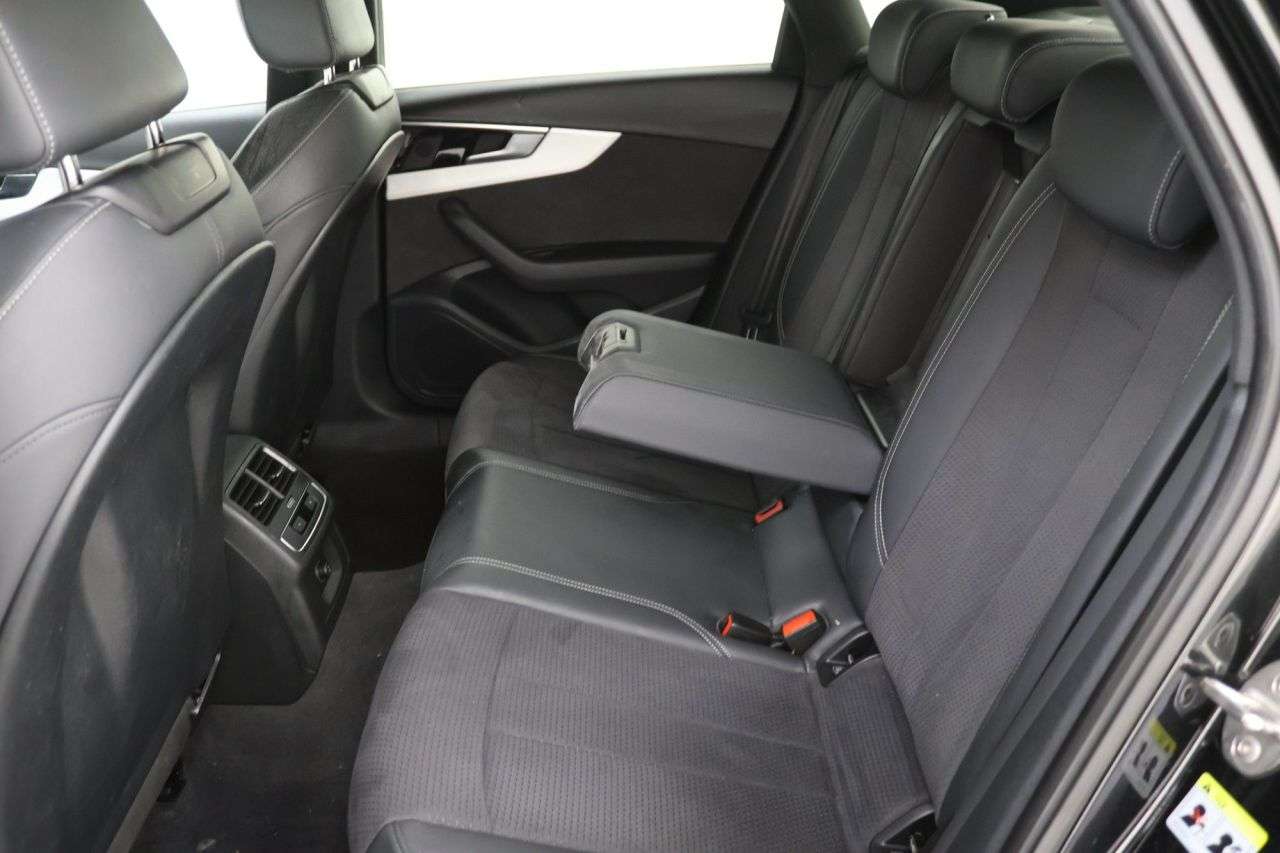 2022 AUDI A4 2022 AUDI A4