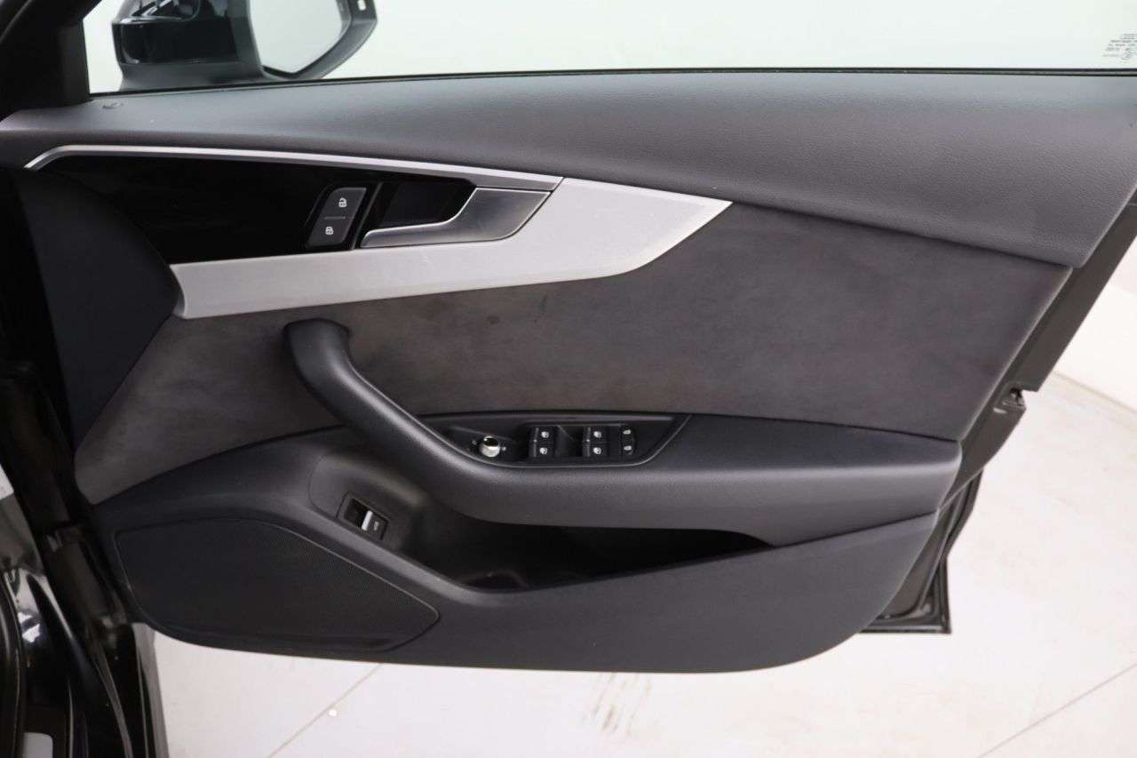 2022 AUDI A4 2022 AUDI A4