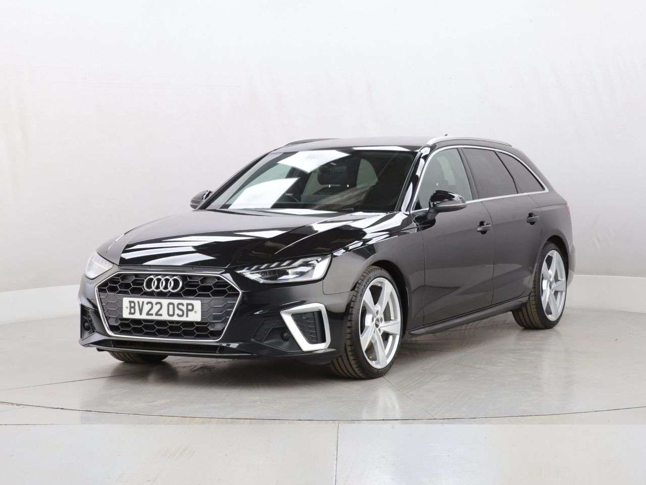 A 2022 AUDI A4 AVANT 2.0 TDI 35 S line Estate 5dr Diesel S Tronic Euro 6 (s/s) (163 ps) A 2022 AUDI A4 AVANT 2.0 TDI 35 S line Estate 5dr Diesel S Tronic Euro 6 (s/s) (163 ps)