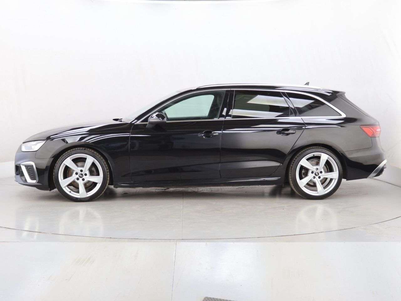 2022 AUDI A4 AVANT 2022 AUDI A4 AVANT