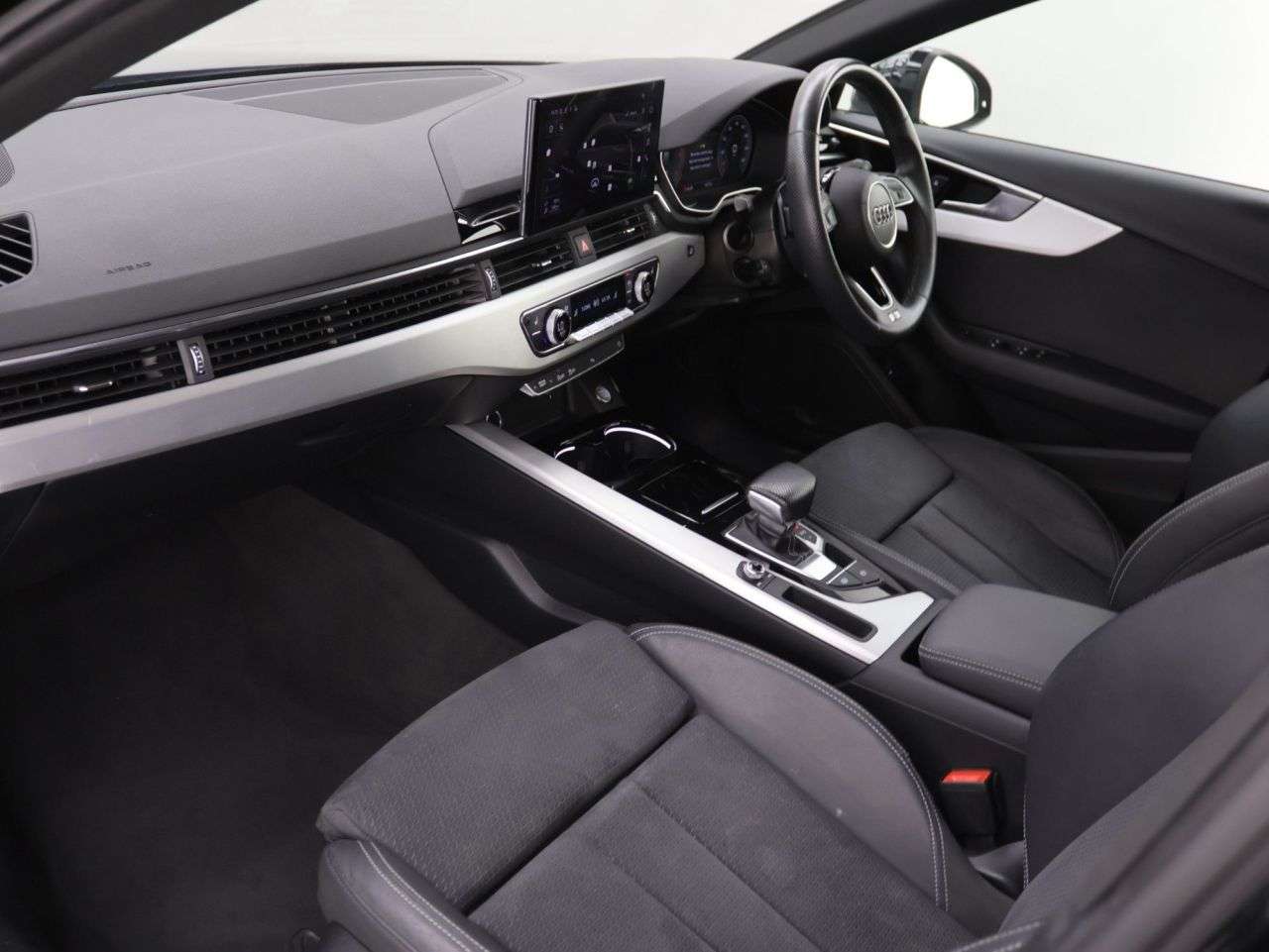 2022 AUDI A4 AVANT 2022 AUDI A4 AVANT