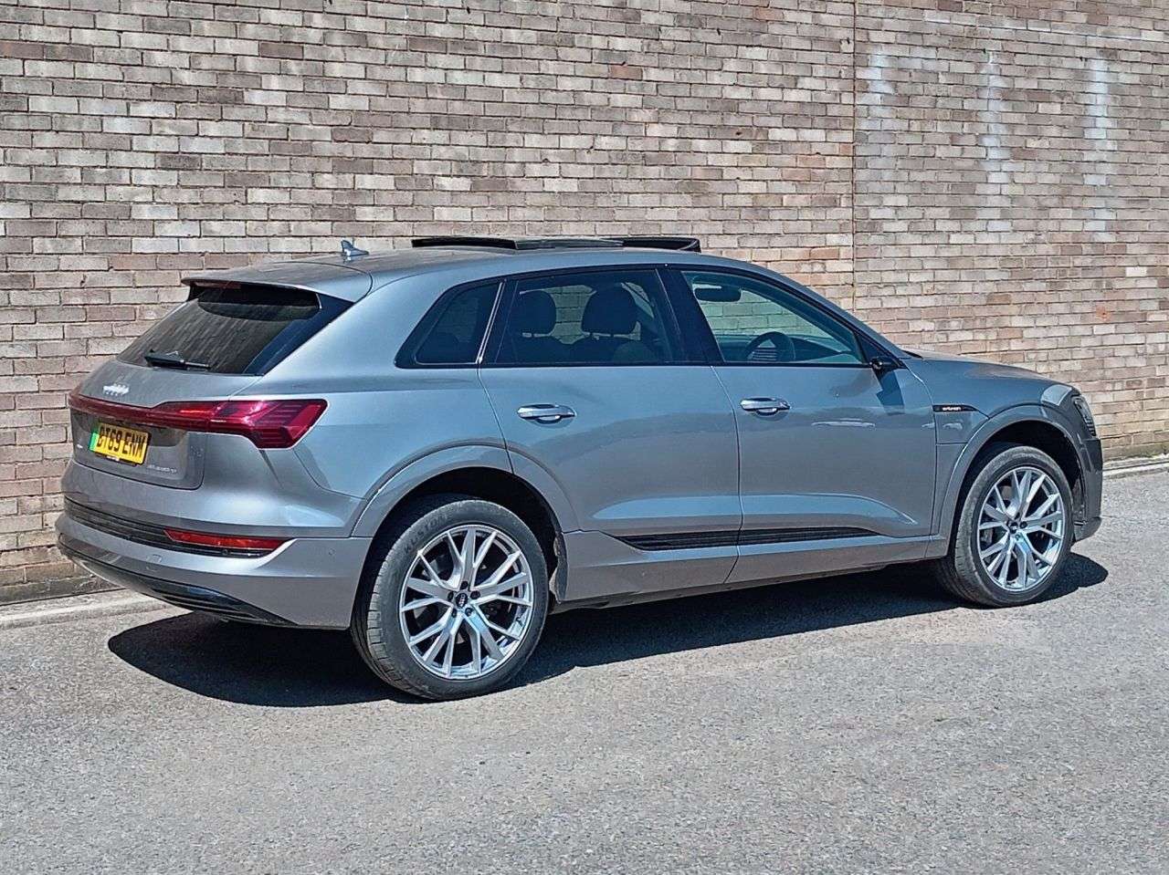 2019 AUDI E-TRON 2019 AUDI E-TRON