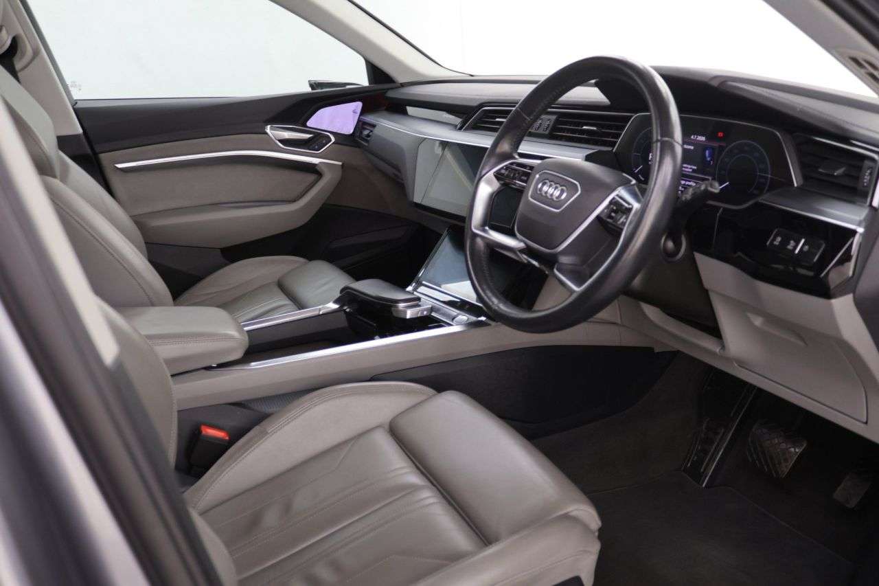 2019 AUDI E-TRON 2019 AUDI E-TRON