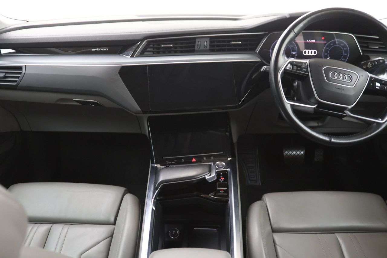 2019 AUDI E-TRON 2019 AUDI E-TRON