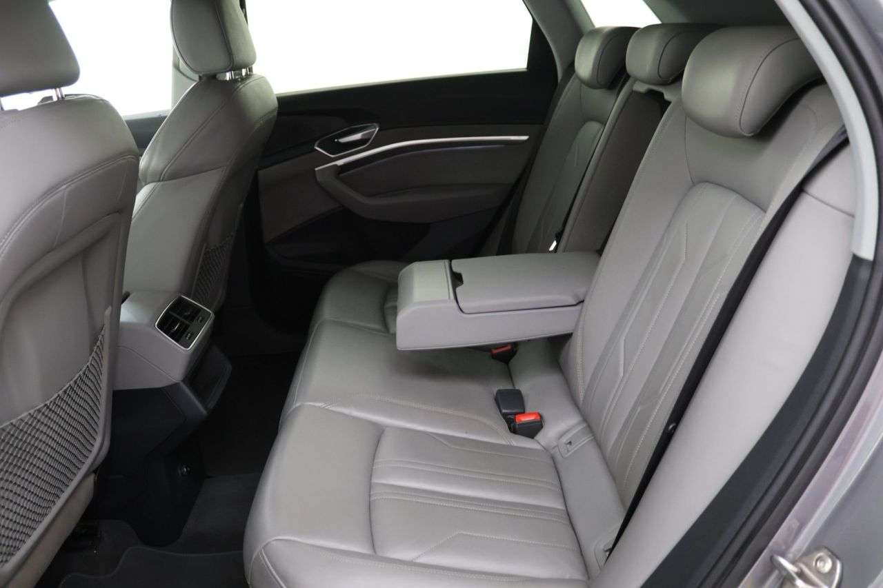 2019 AUDI E-TRON 2019 AUDI E-TRON