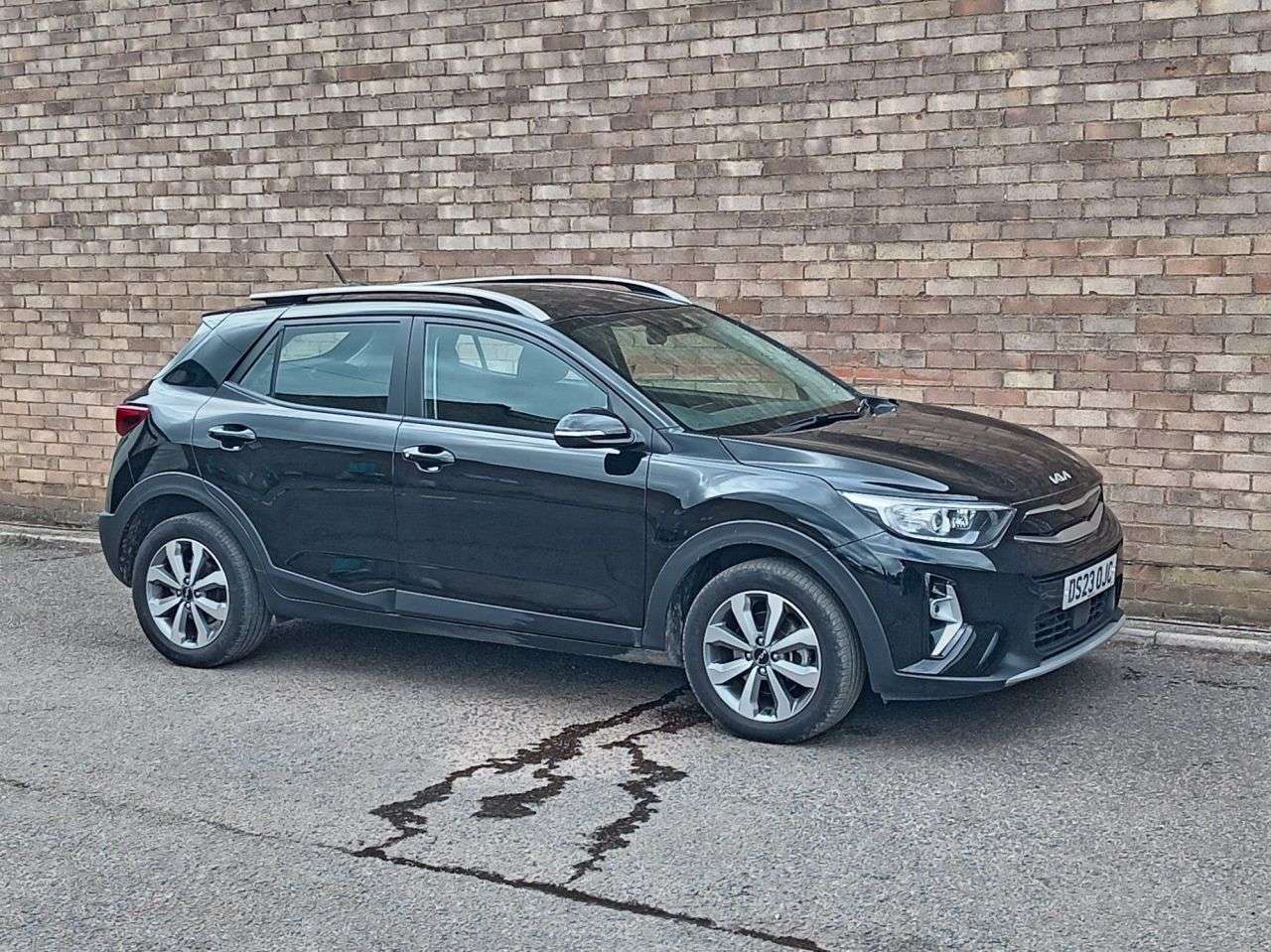 A 2023 KIA STONIC 1.0 T-GDi 2 SUV 5dr Petrol Manual Euro 6 (s/s) (99 bhp) A 2023 KIA STONIC 1.0 T-GDi 2 SUV 5dr Petrol Manual Euro 6 (s/s) (99 bhp)