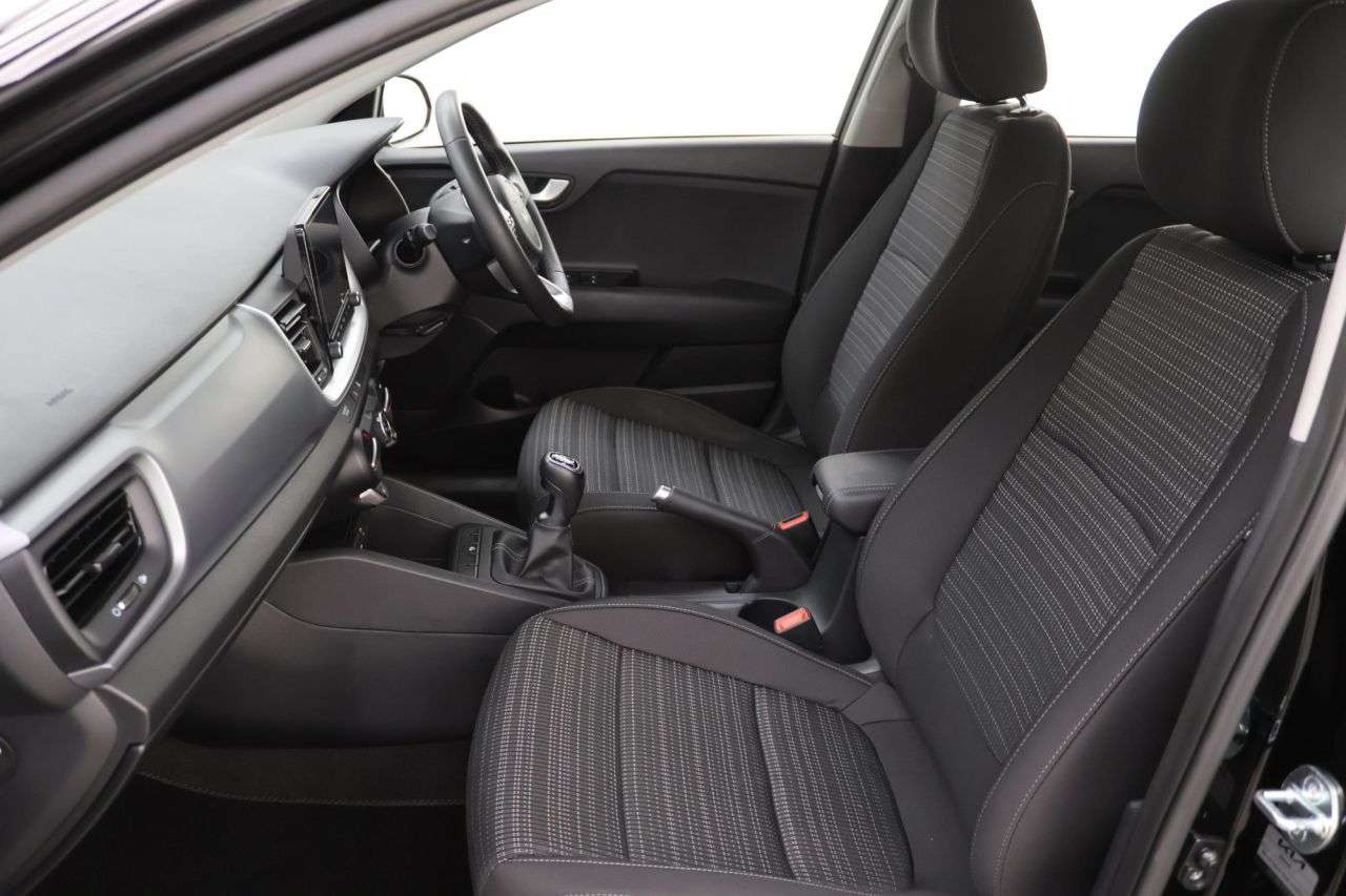 2023 KIA STONIC 2023 KIA STONIC