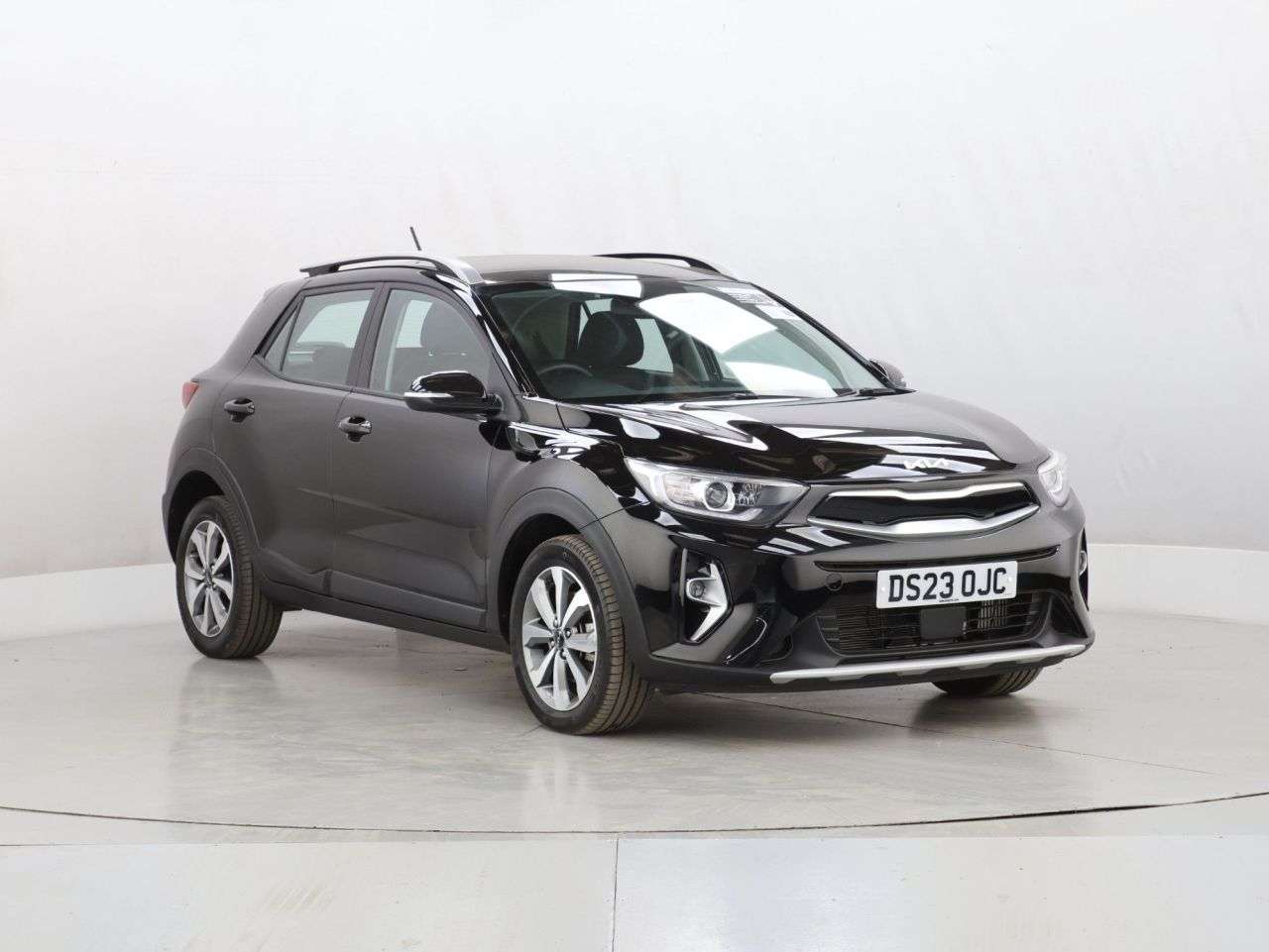 A 2023 KIA STONIC 1.0 T-GDi 2 SUV 5dr Petrol Manual Euro 6 (s/s) (99 bhp) A 2023 KIA STONIC 1.0 T-GDi 2 SUV 5dr Petrol Manual Euro 6 (s/s) (99 bhp)