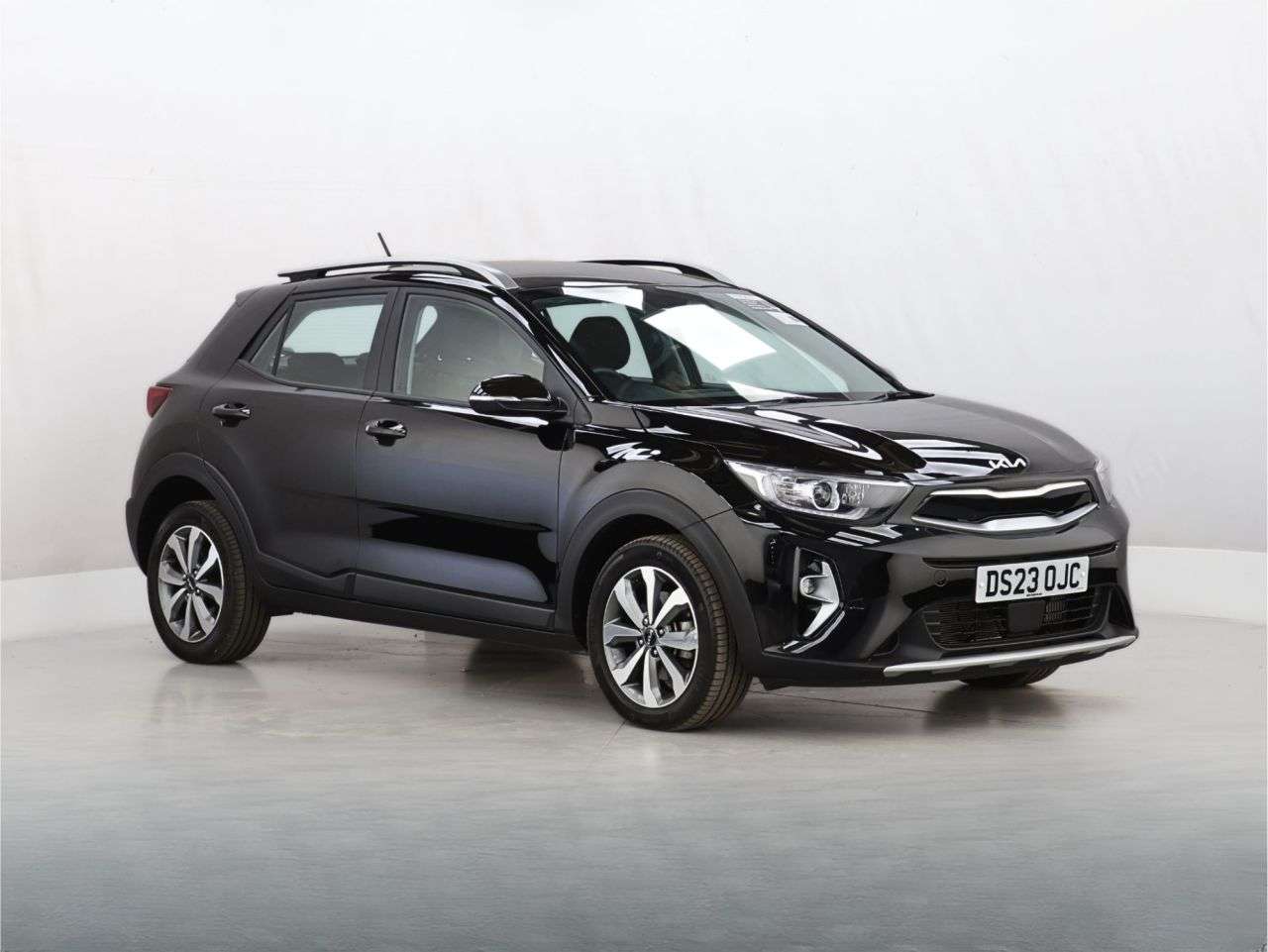 A 2023 KIA STONIC 1.0 T-GDi 2 SUV 5dr Petrol Manual Euro 6 (s/s) (99 bhp) A 2023 KIA STONIC 1.0 T-GDi 2 SUV 5dr Petrol Manual Euro 6 (s/s) (99 bhp)
