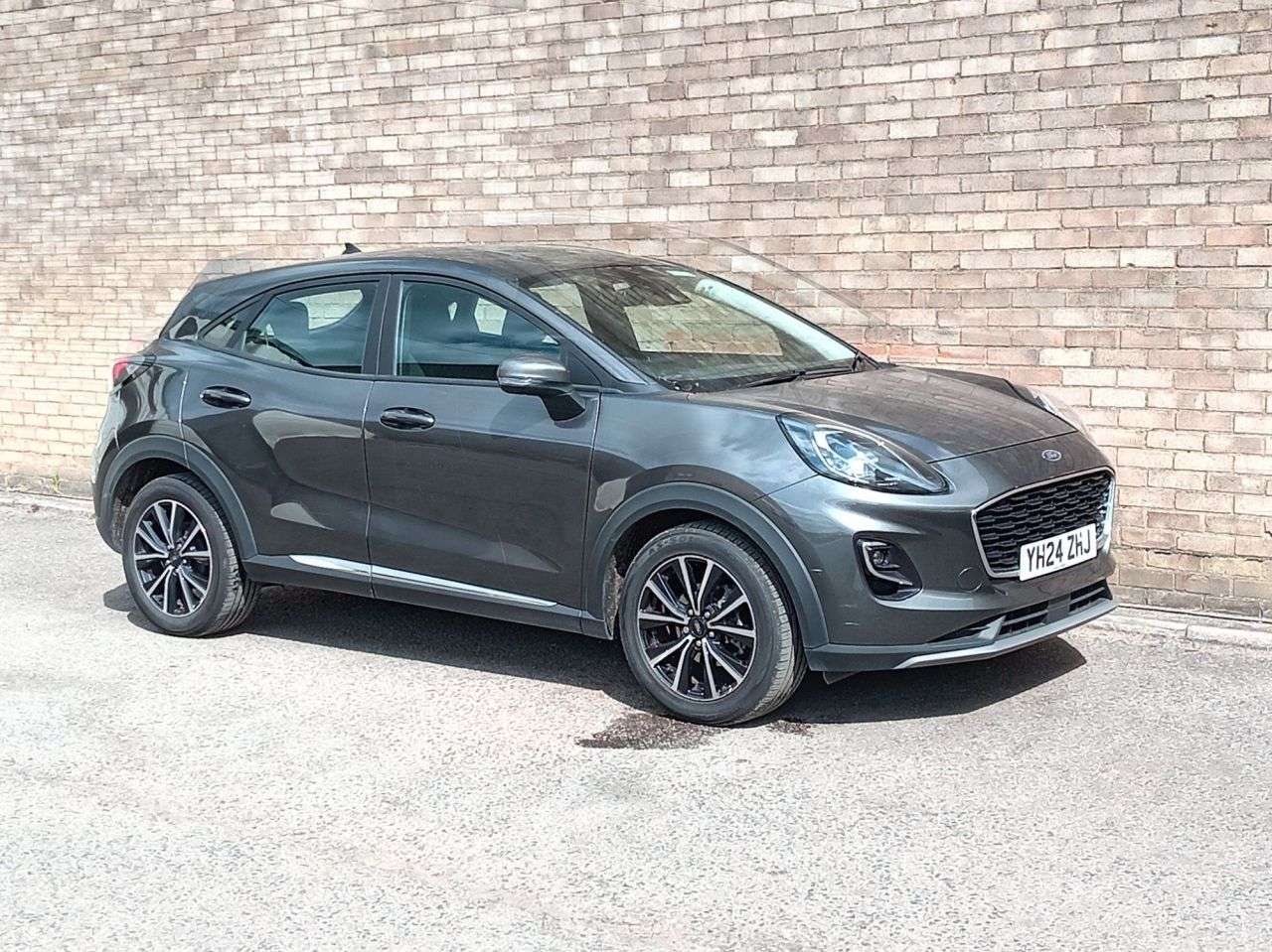 A 2024 FORD PUMA 1.0T EcoBoost MHEV Titanium SUV 5dr Petrol Hybrid DCT Euro 6 (s/s) (125 ps) A 2024 FORD PUMA 1.0T EcoBoost MHEV Titanium SUV 5dr Petrol Hybrid DCT Euro 6 (s/s) (125 ps)