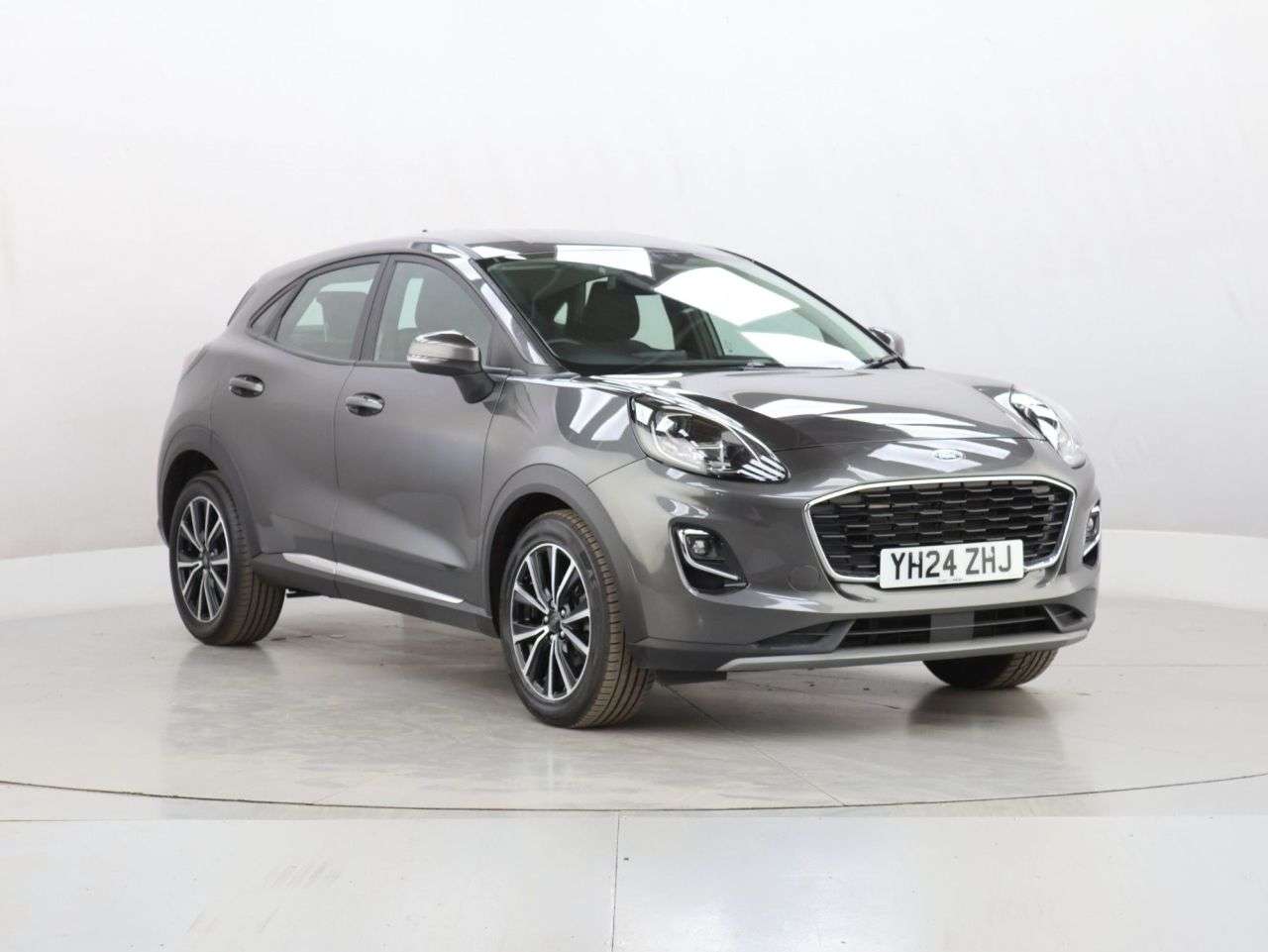 A 2024 FORD PUMA 1.0T EcoBoost MHEV Titanium SUV 5dr Petrol Hybrid DCT Euro 6 (s/s) (125 ps) A 2024 FORD PUMA 1.0T EcoBoost MHEV Titanium SUV 5dr Petrol Hybrid DCT Euro 6 (s/s) (125 ps)