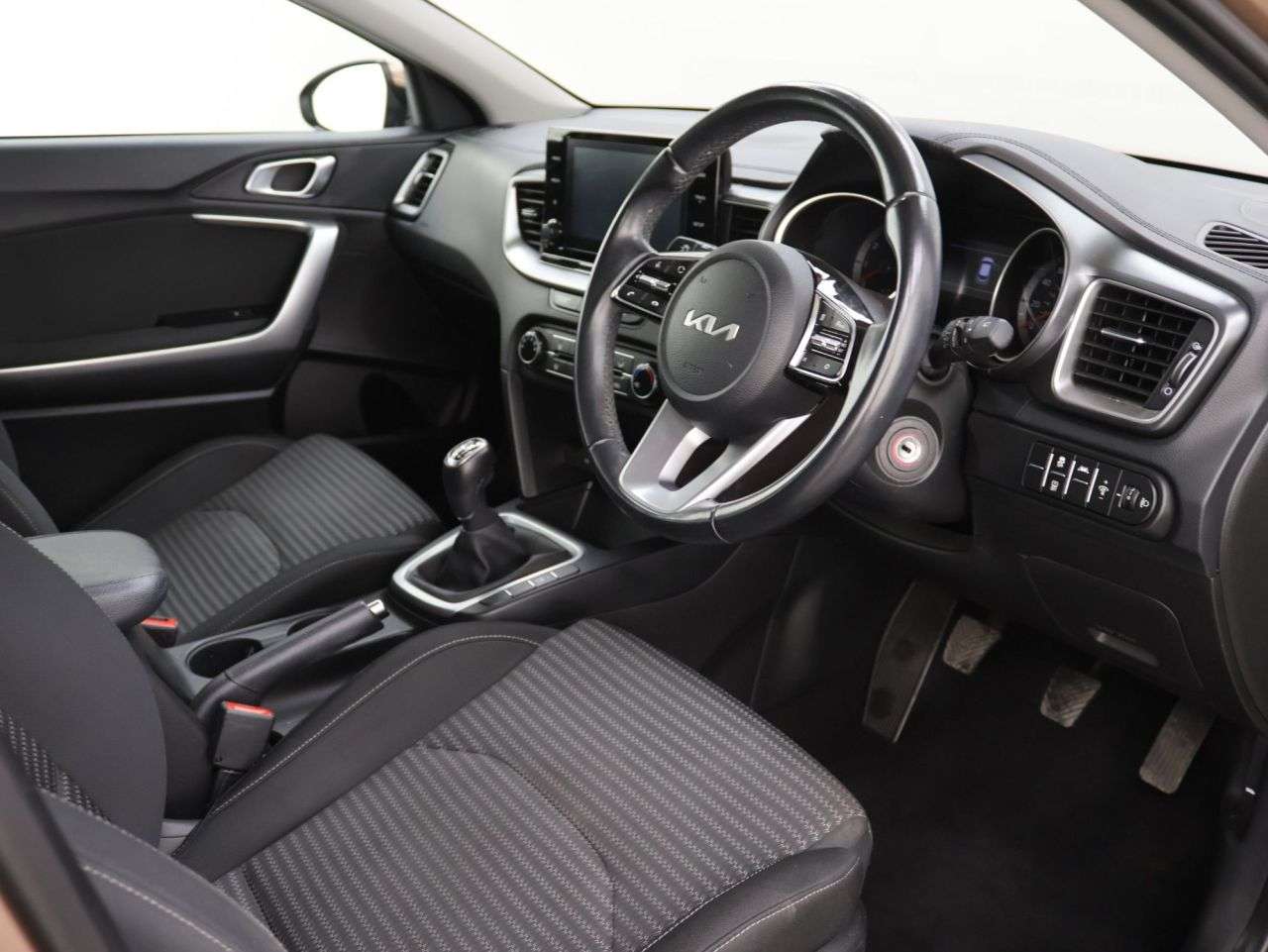 2022 KIA XCEED 2022 KIA XCEED