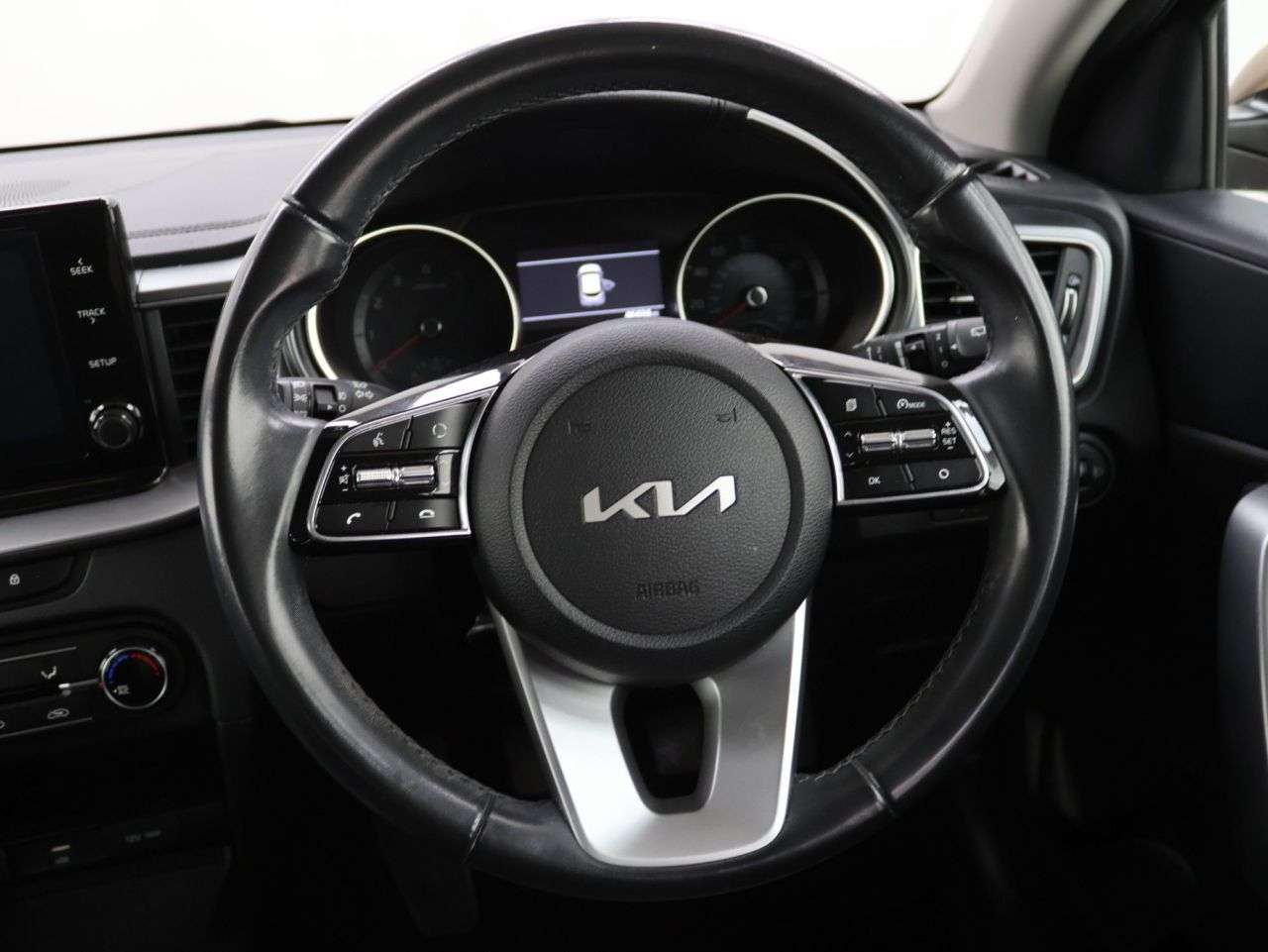 2022 KIA XCEED 2022 KIA XCEED