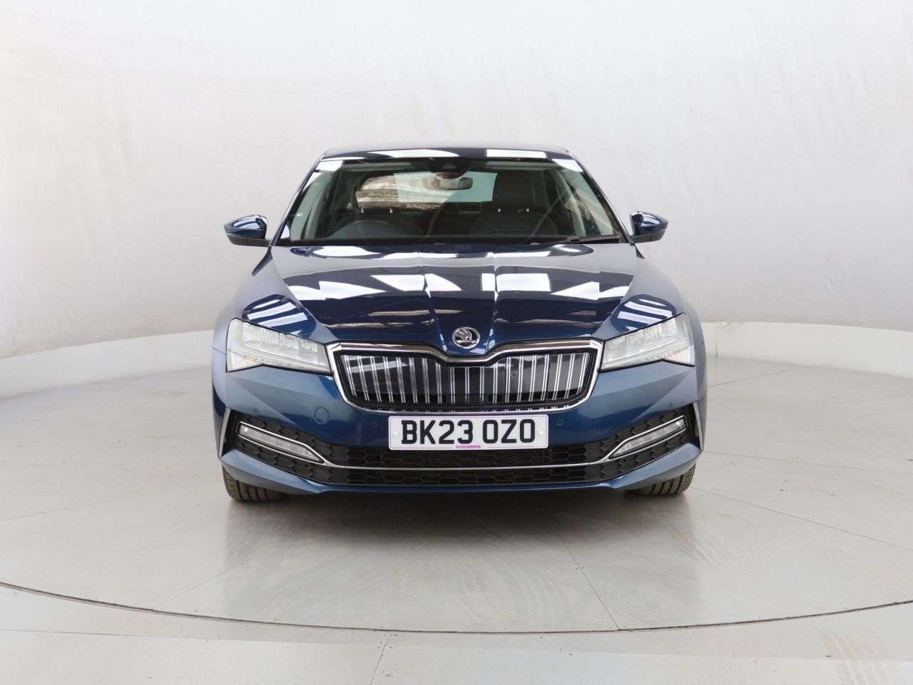 A 2023 SKODA SUPERB 1.4 TSI iV 13kWh SE Technology Hatchback 5dr Petrol Plug-in Hybrid DSG Euro A 2023 SKODA SUPERB 1.4 TSI iV 13kWh SE Technology Hatchback 5dr Petrol Plug-in Hybrid DSG Euro